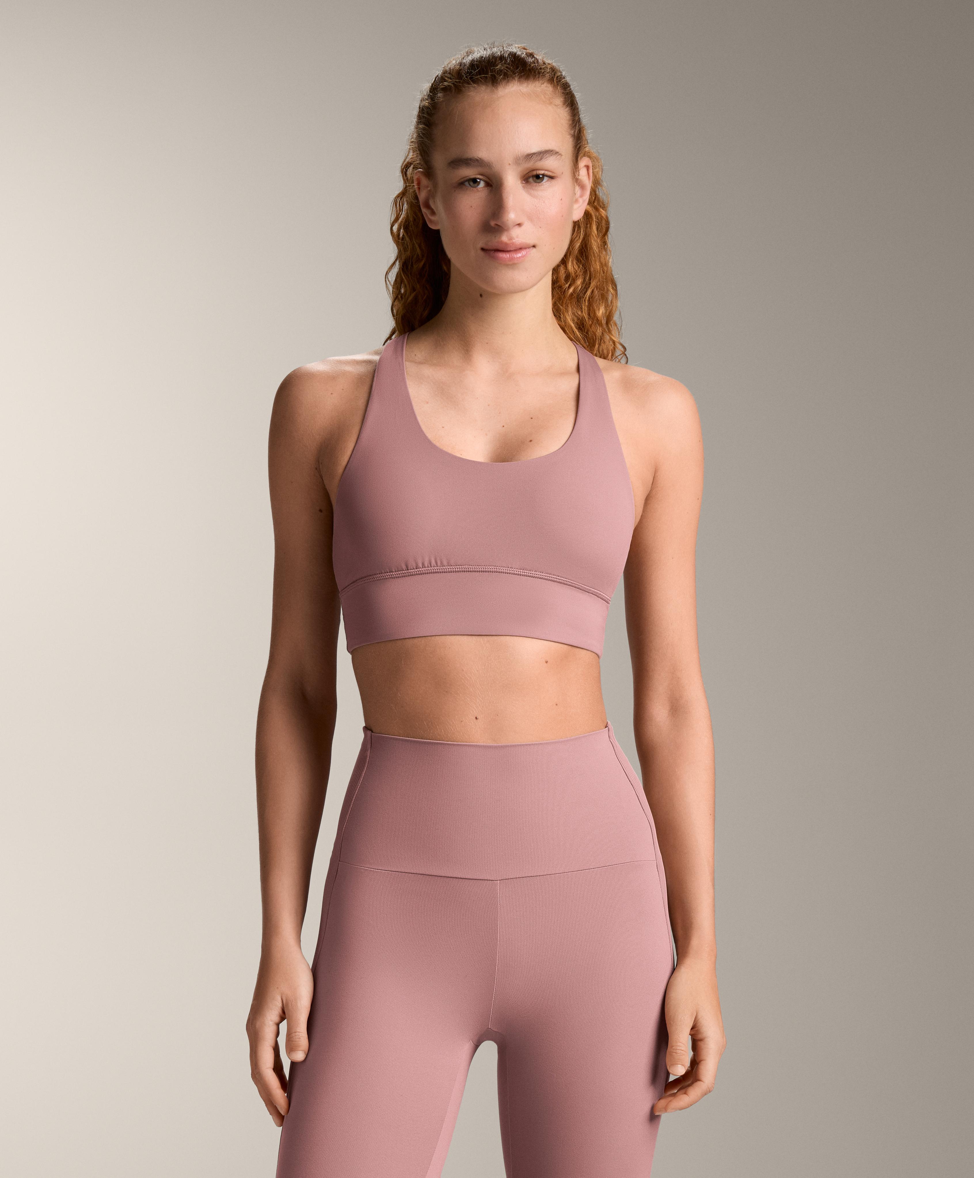 Comfortlux medium support sports bra with cups