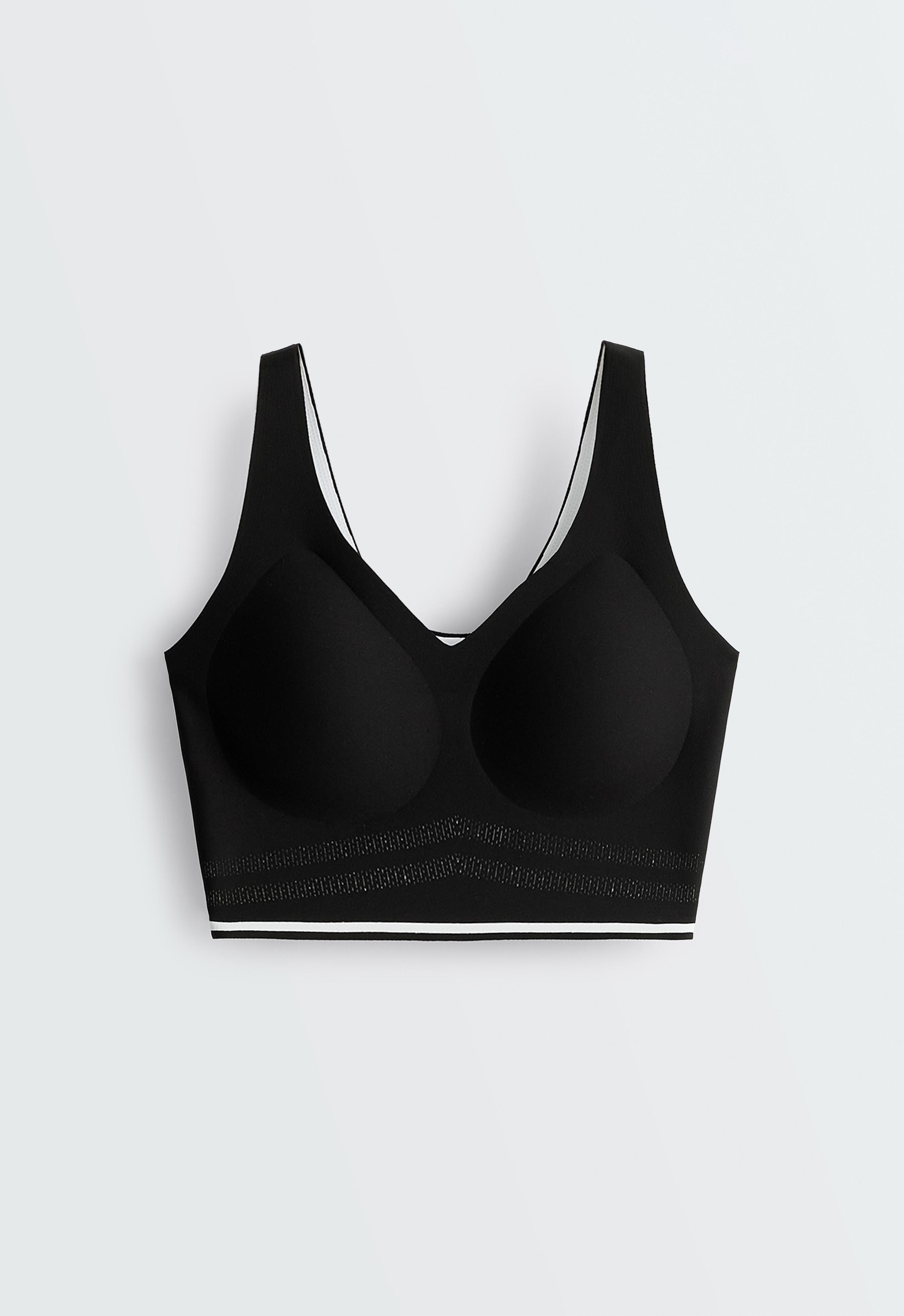 Perfect-adapt medium-support sports bra with piping — BLACK