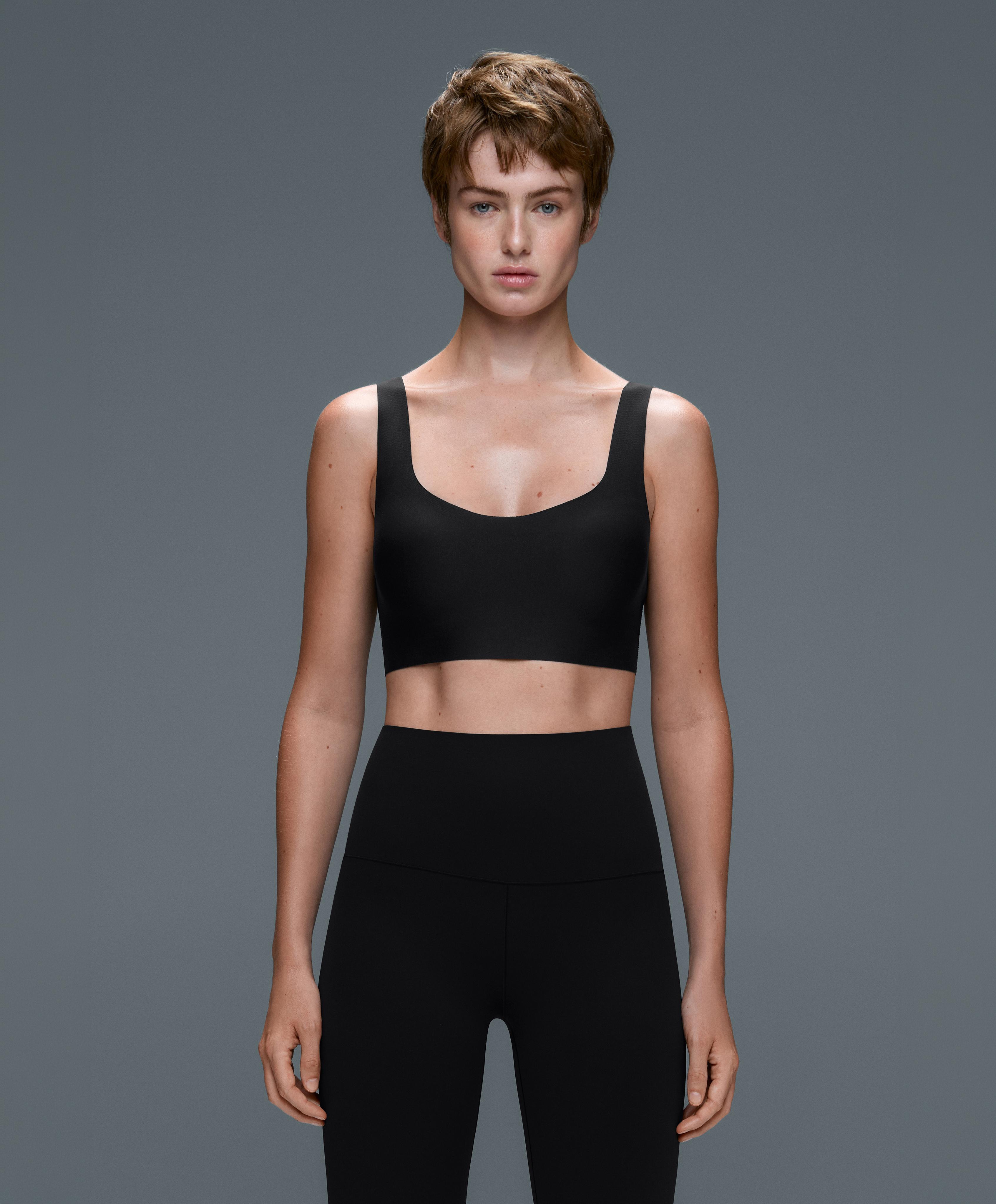 Perfect-adapt medium-support sports bra with cups — BLACK