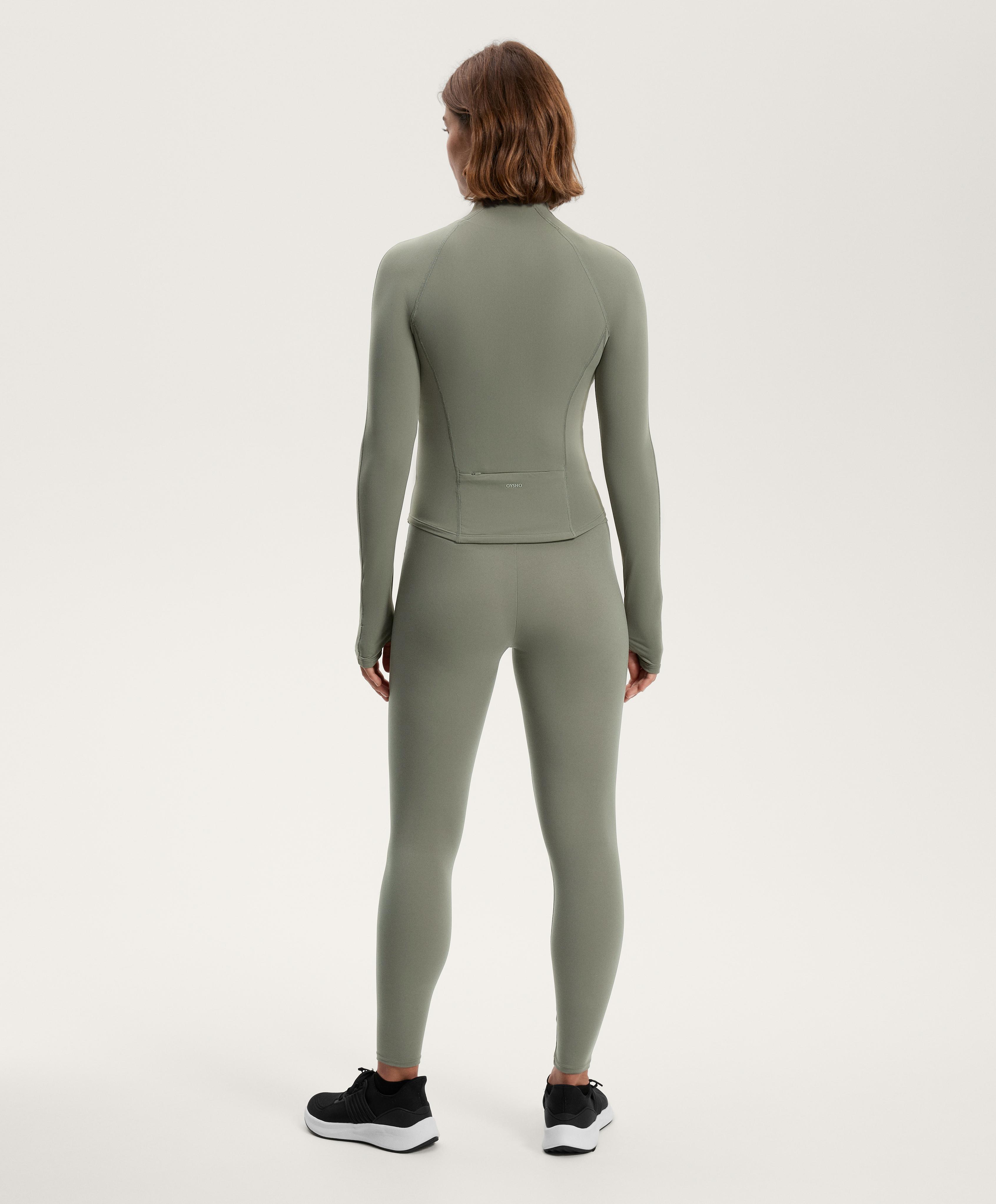 Total look Running light warm khaki seams Medium with comfortlux