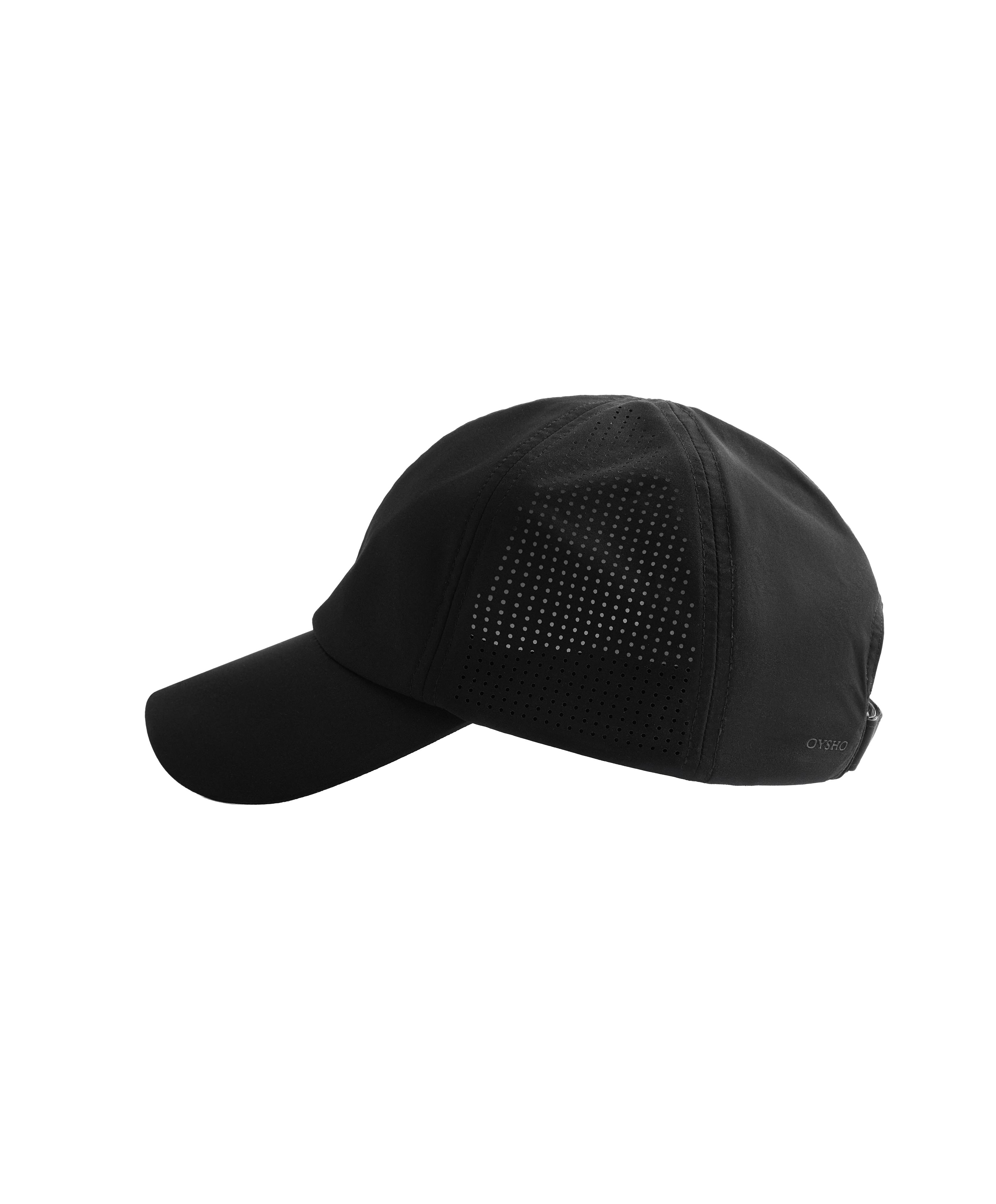Sports cap — BLACK