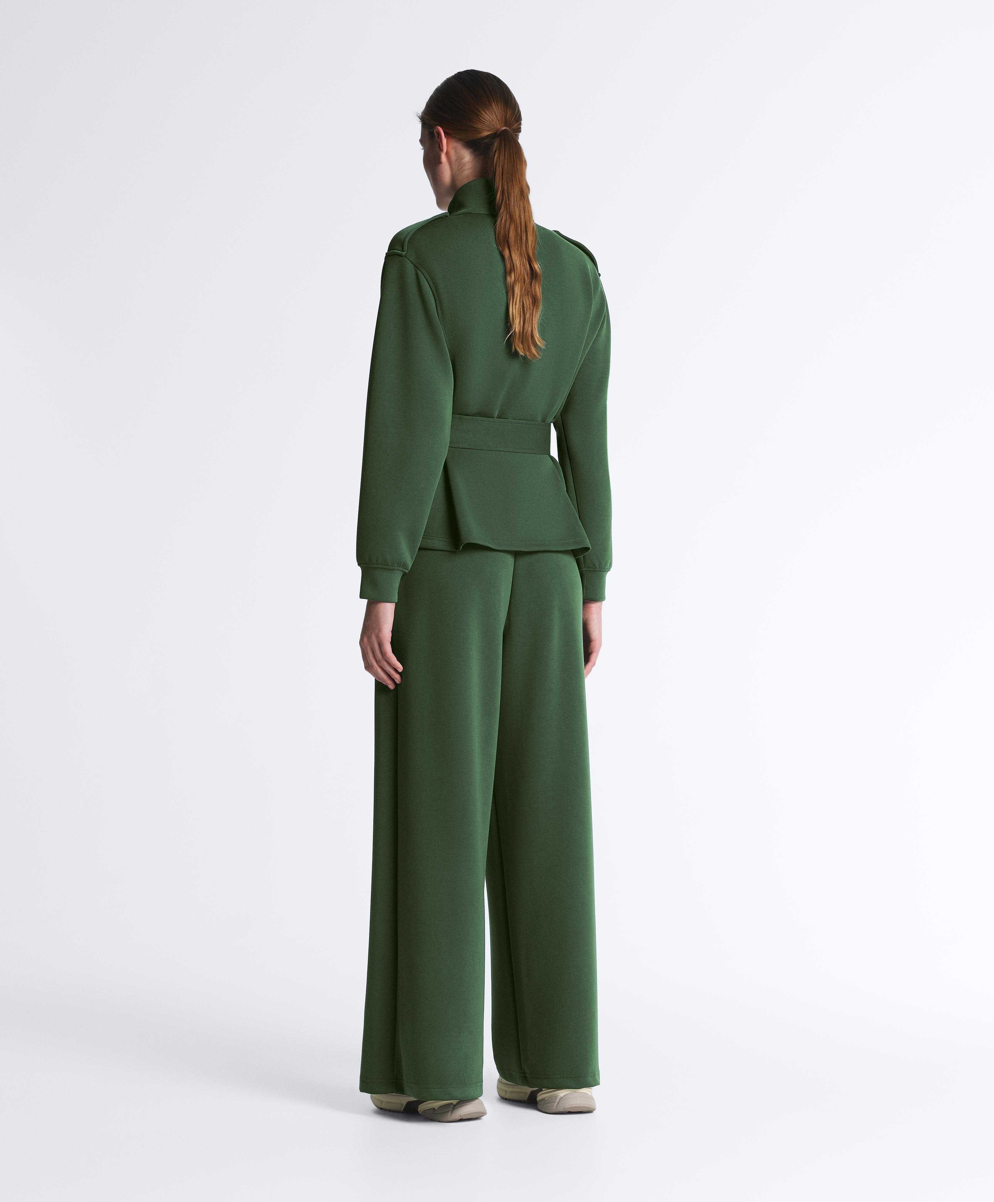Total look twill high rise pliegues verde