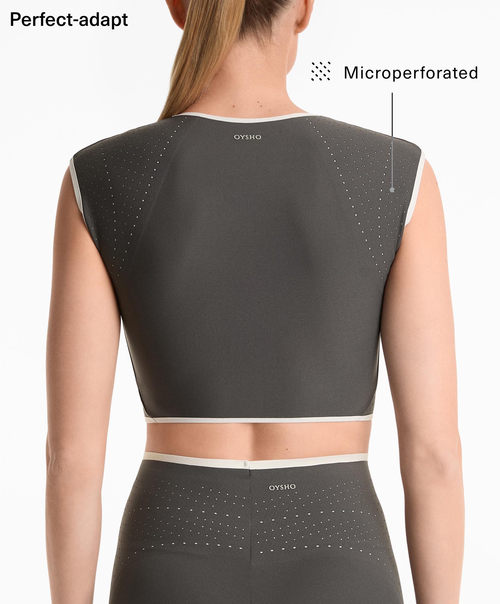 Perfect-adapt perforated tank top with cups