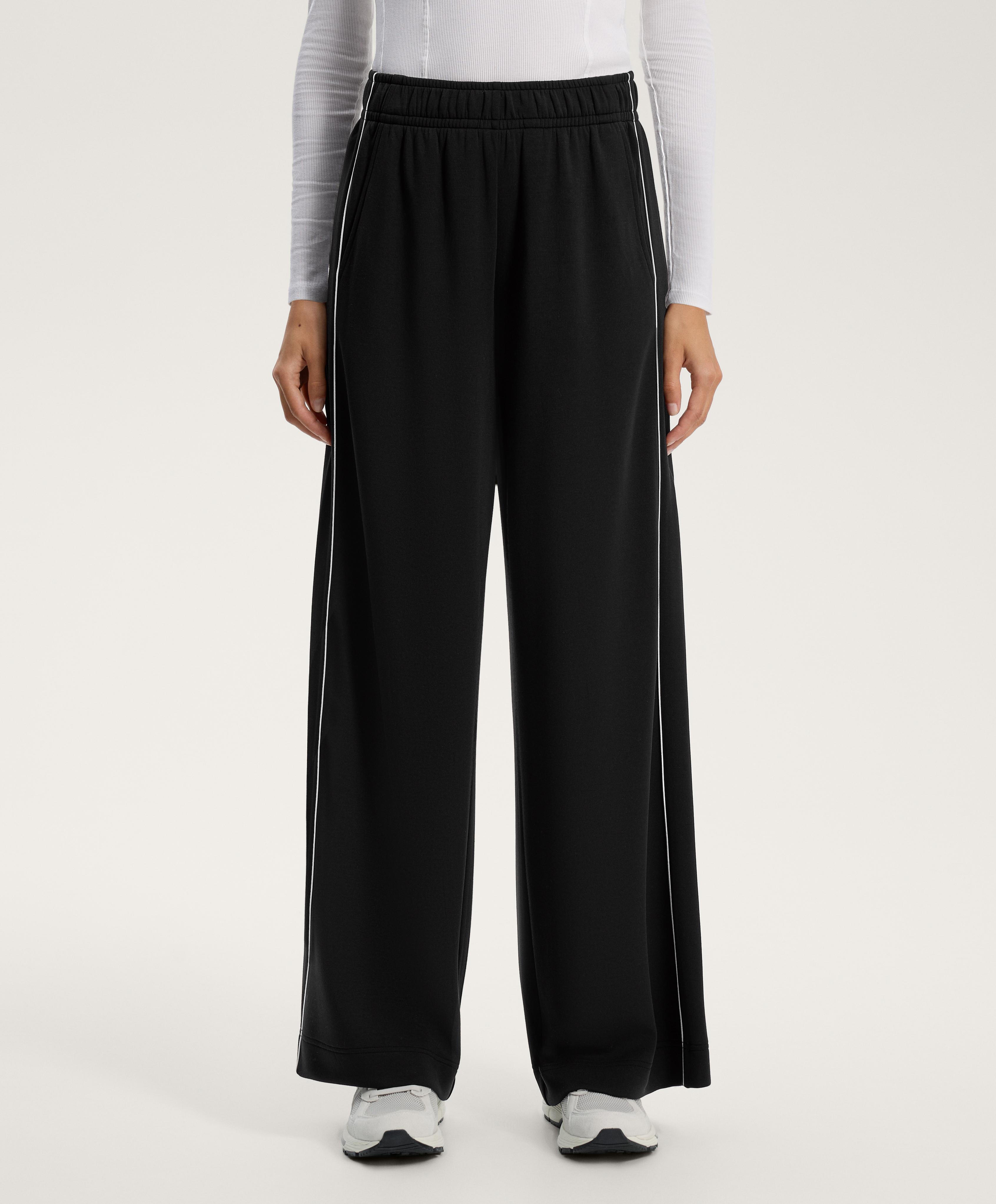 Side appliqué wide straight-leg trousers with modal Side appliqué wide straight-leg trousers with modal