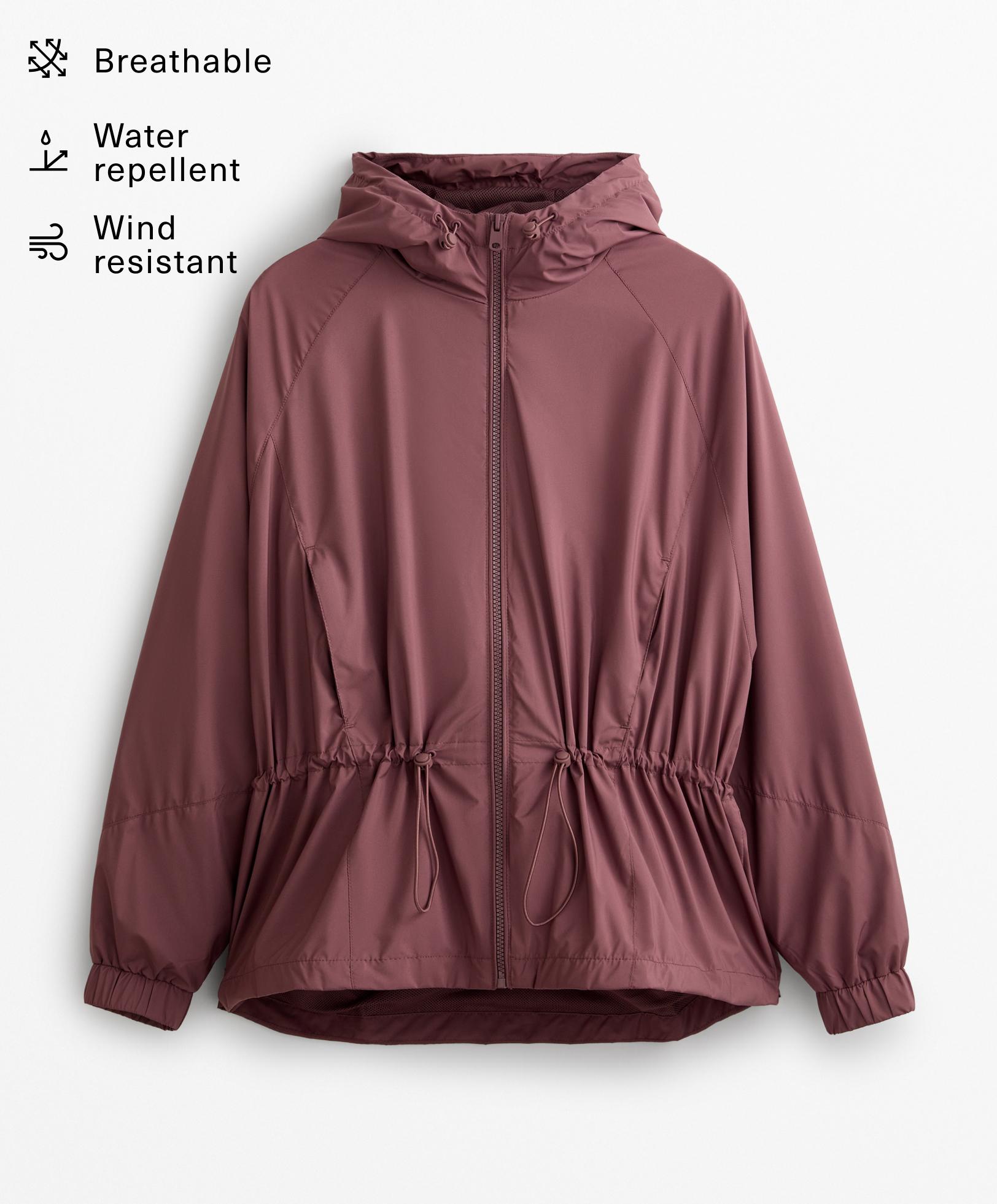 Lightweight water-repellent jacket