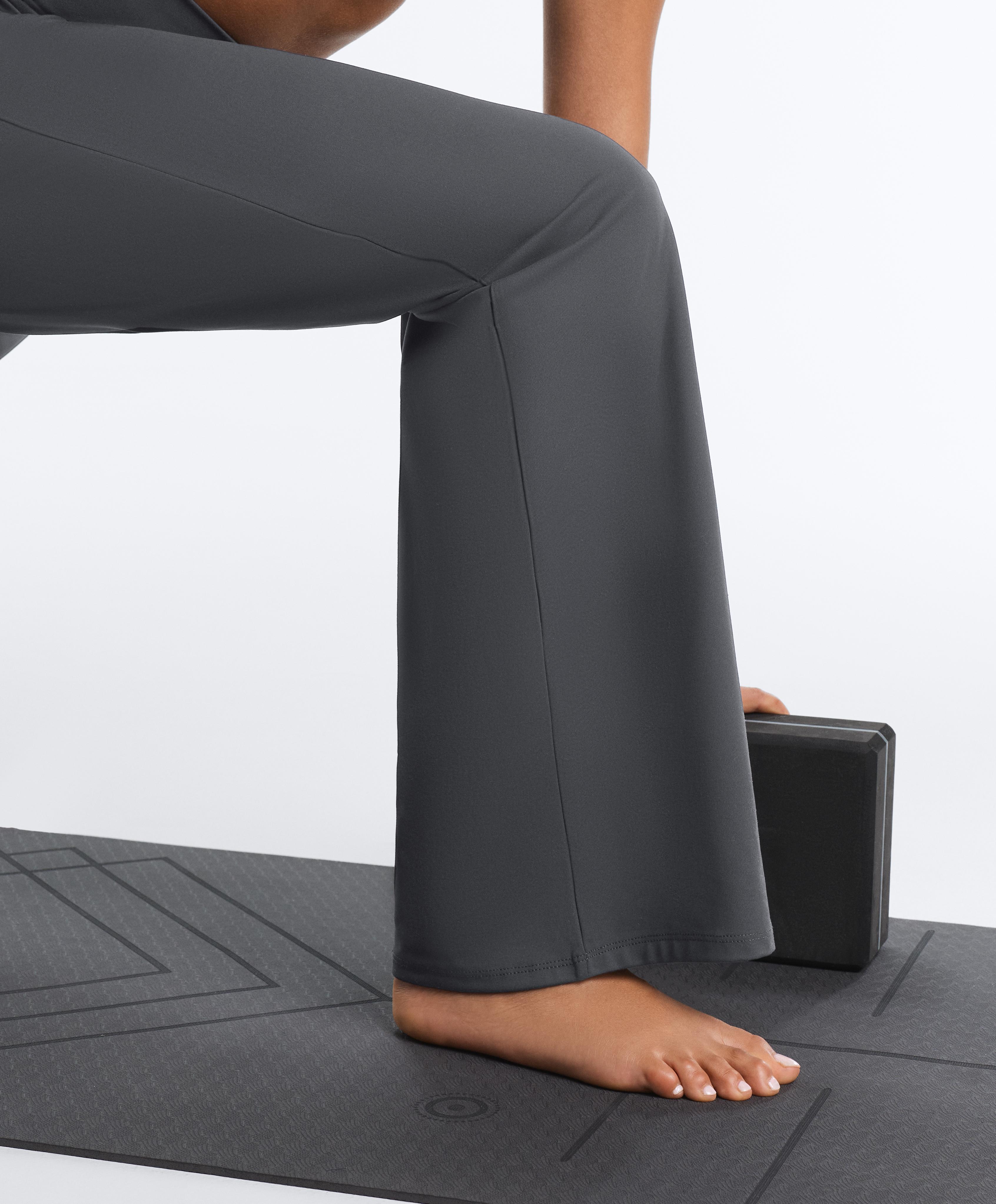 High-rise Comfortlux straight-leg trousers — ASPHALT