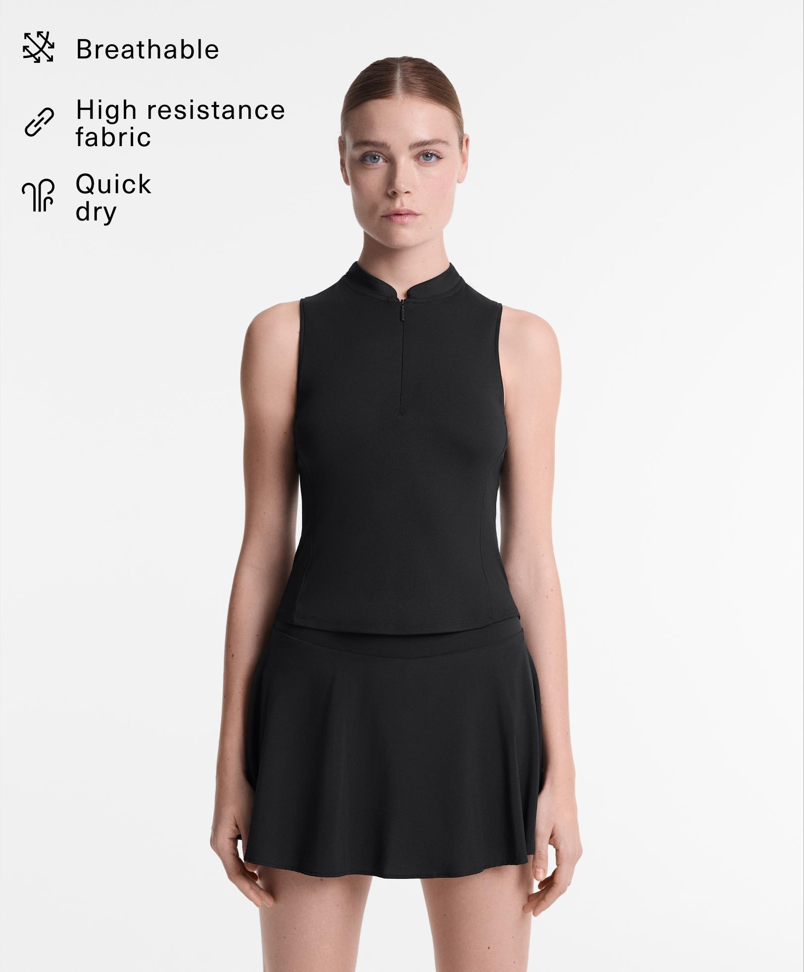 Sleeveless zip T-shirt Sleeveless zip T-shirt