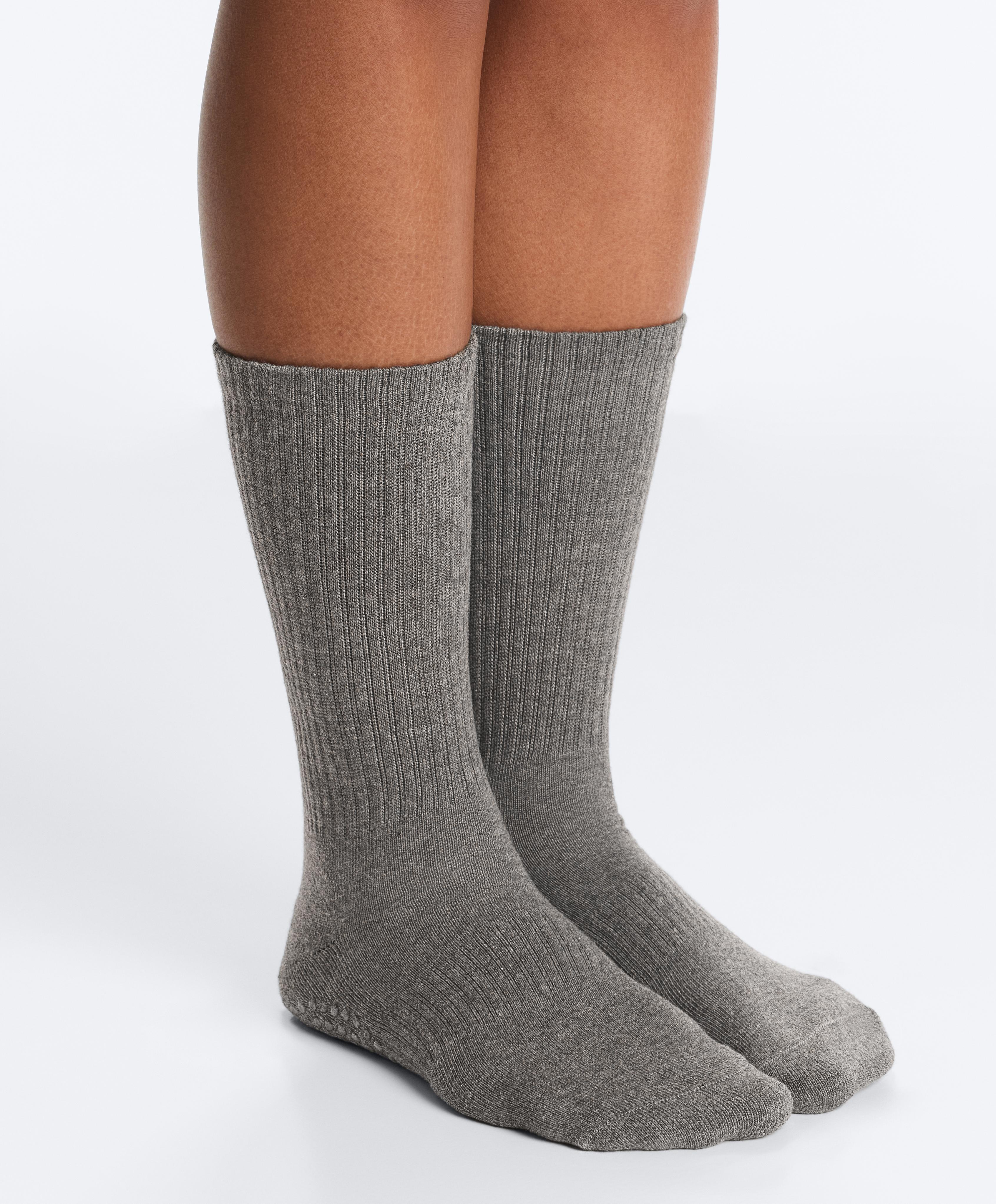 2 pairs of classic yoga and Pilates cotton blend socks 2 pairs of classic yoga and Pilates cotton blend socks