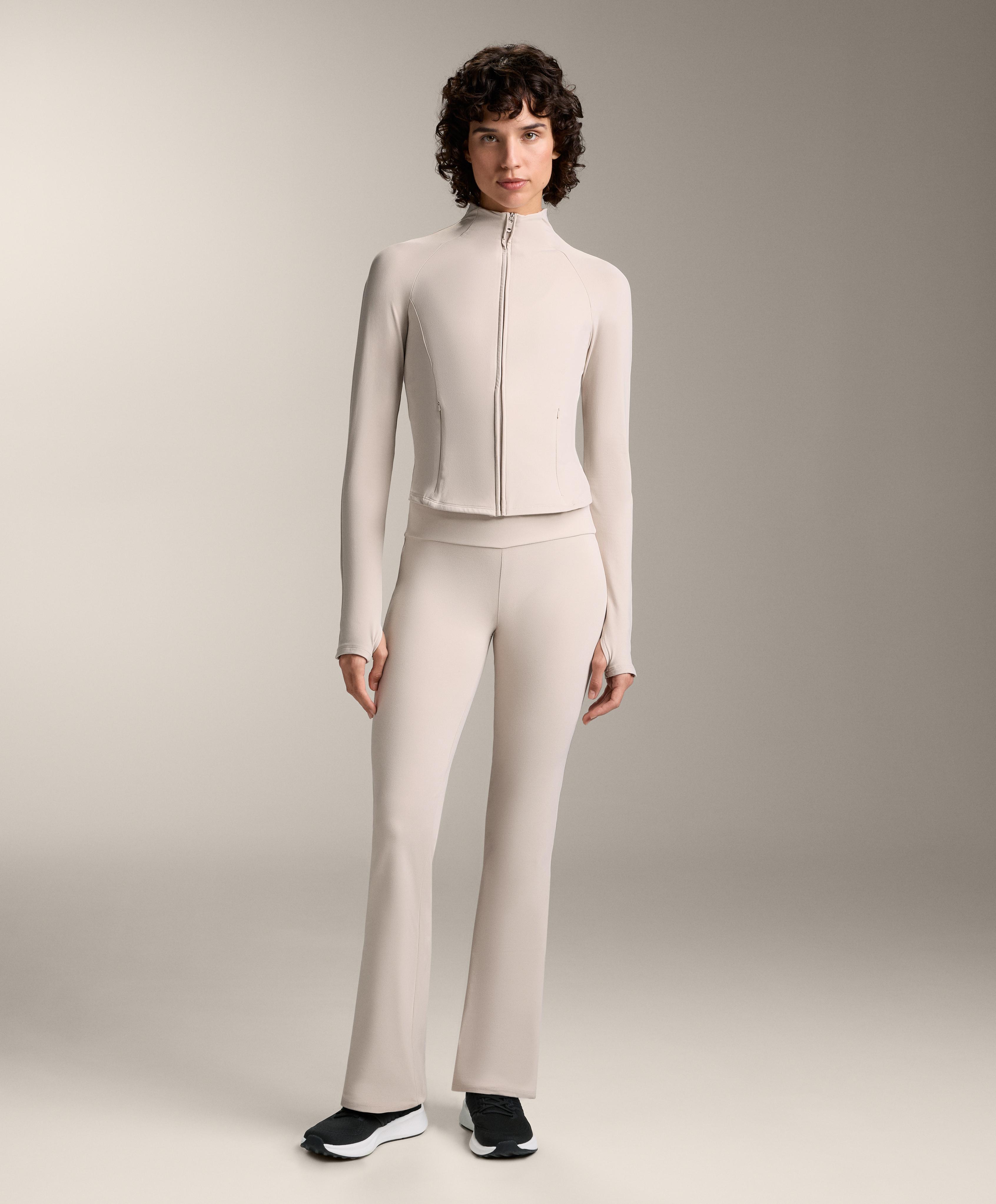 Total look за бягане light warm светло визон с comfortlux flare