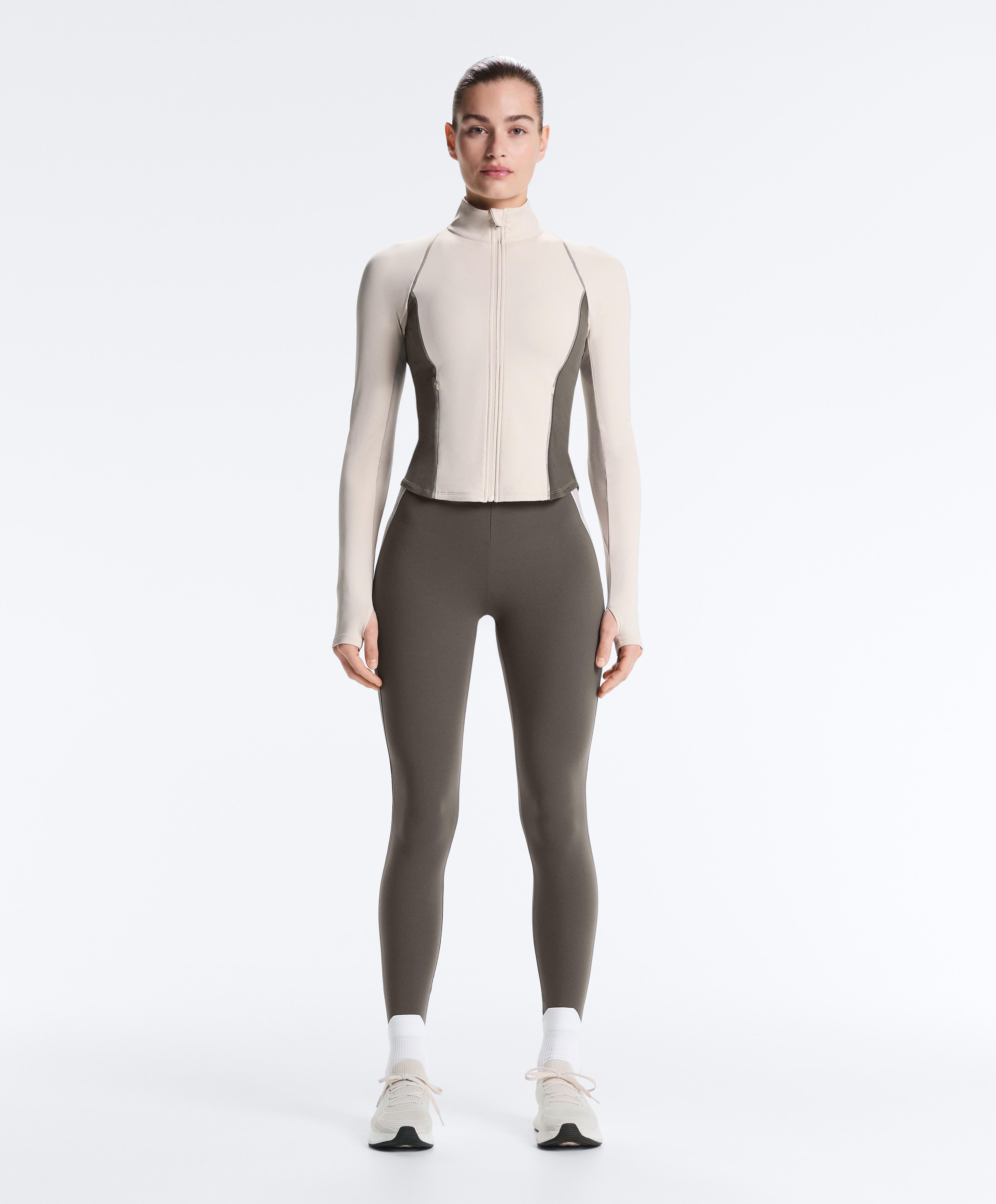 Light warm reflective technical jacket — SAND