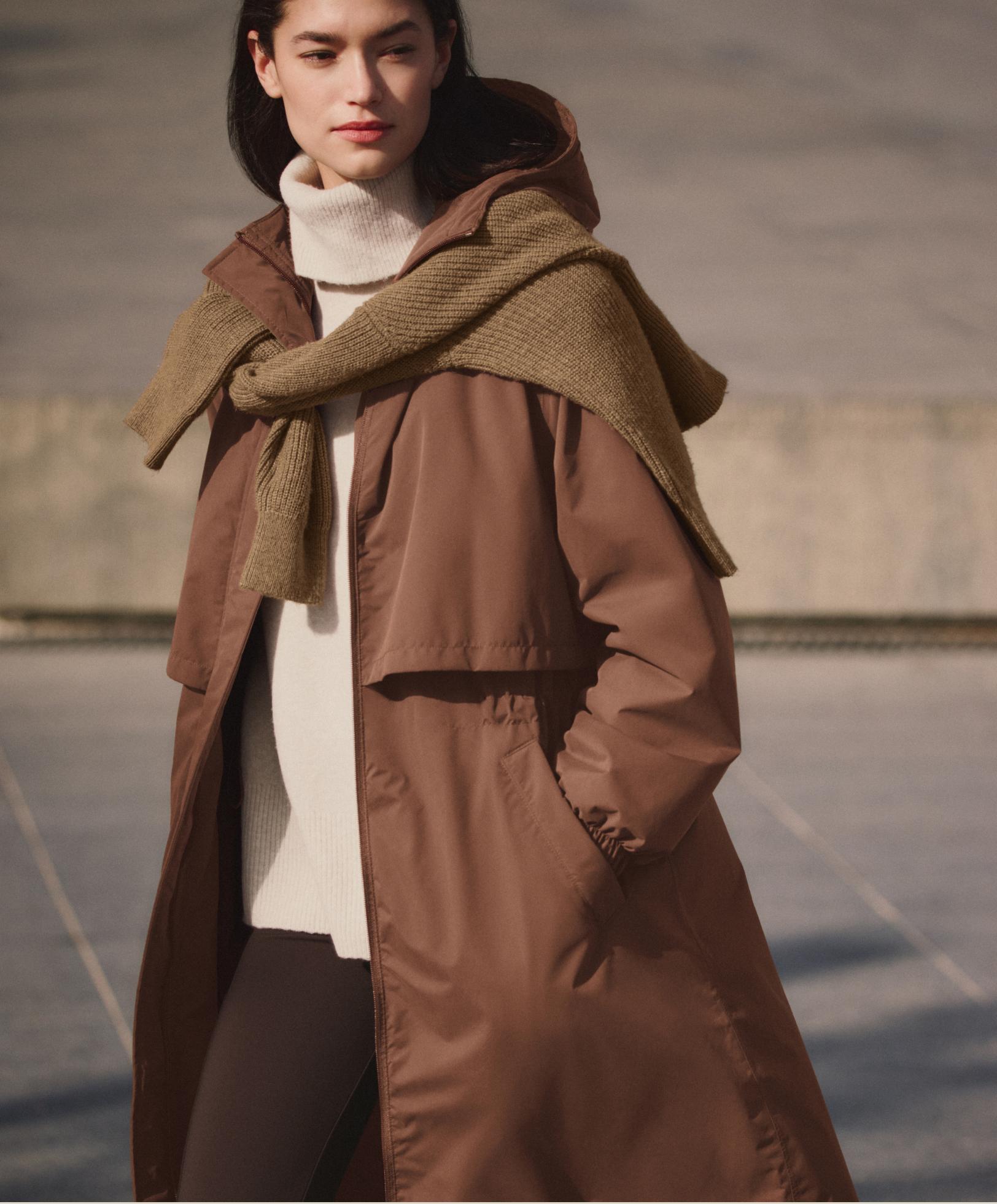 Ilga dygsniuota vandeniui atspari striukė 10k FELLEX® su AEROGEL Ilga dygsniuota vandeniui atspari striukė 10k FELLEX® su AEROGEL