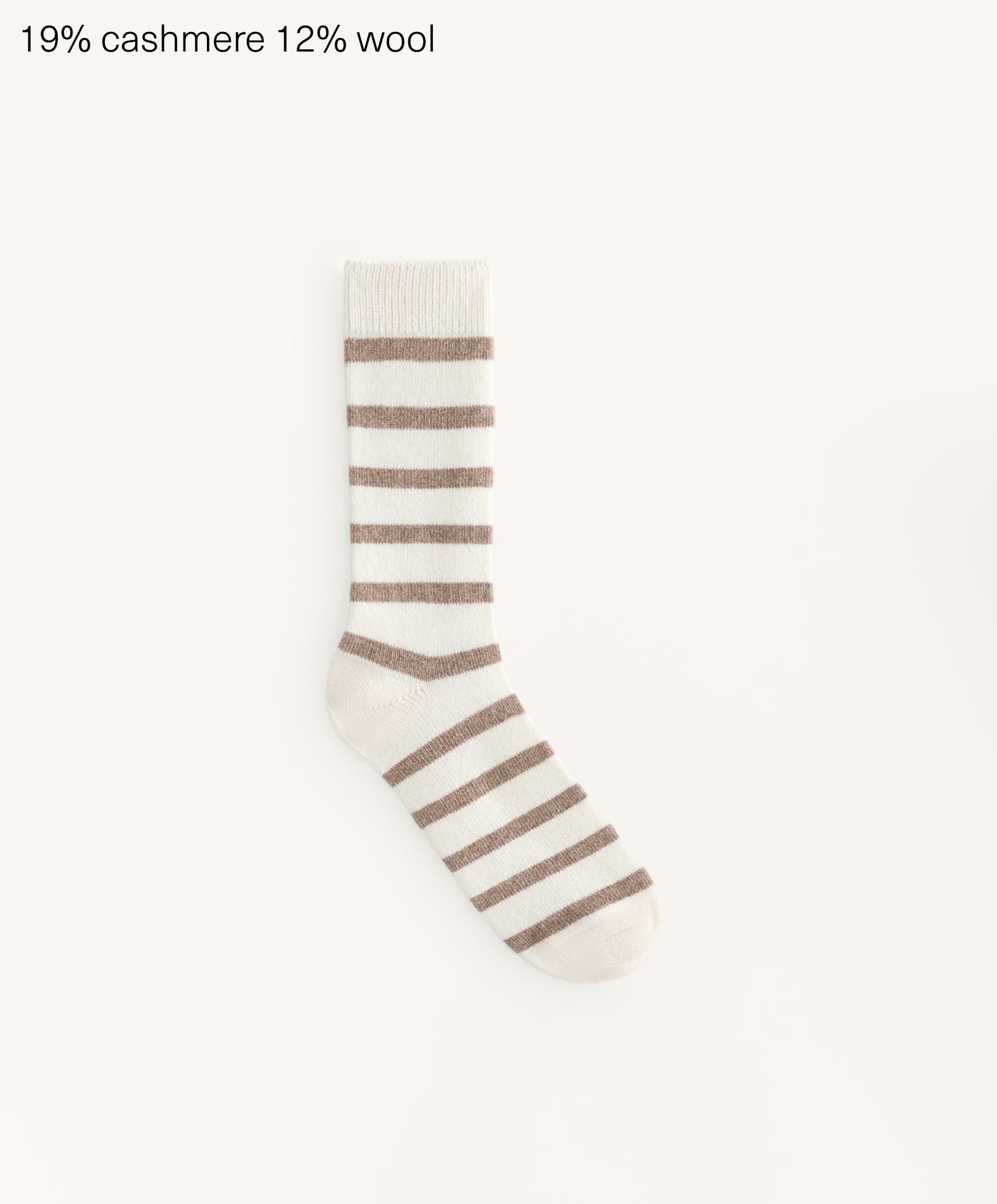 Classic socks in 19% cashmere 12% wool Classic socks in 19% cashmere 12% wool