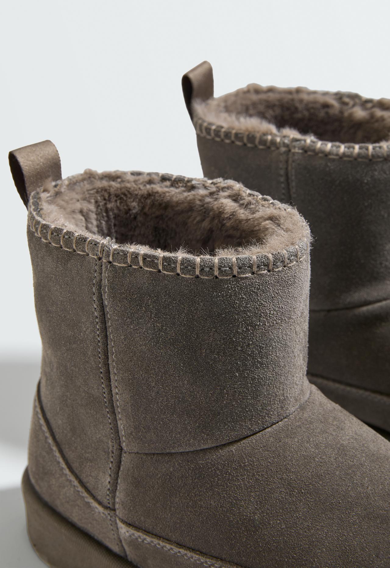 Leather ankle boots — GREY