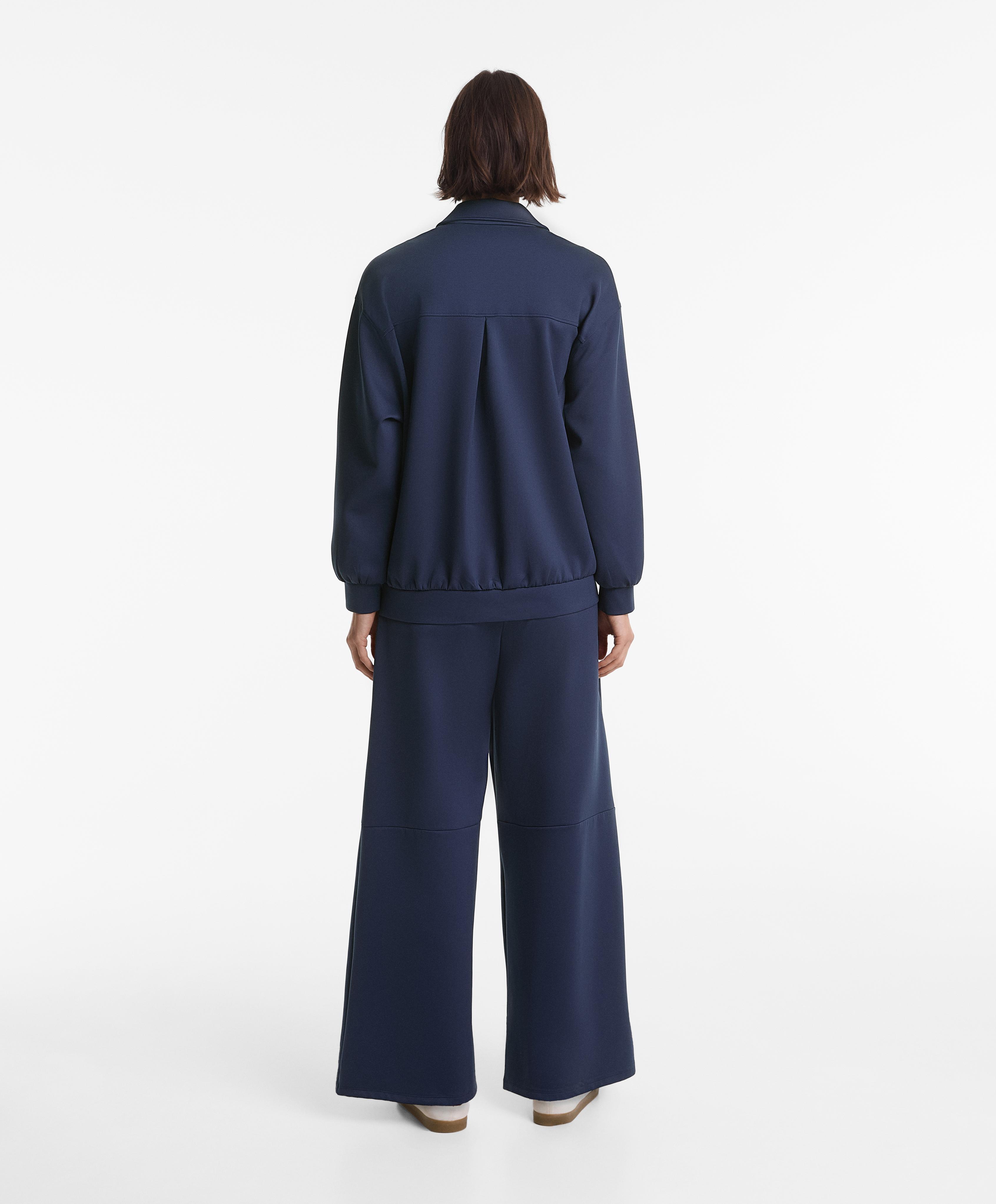 Navy straight-cut neoprene-effect total look