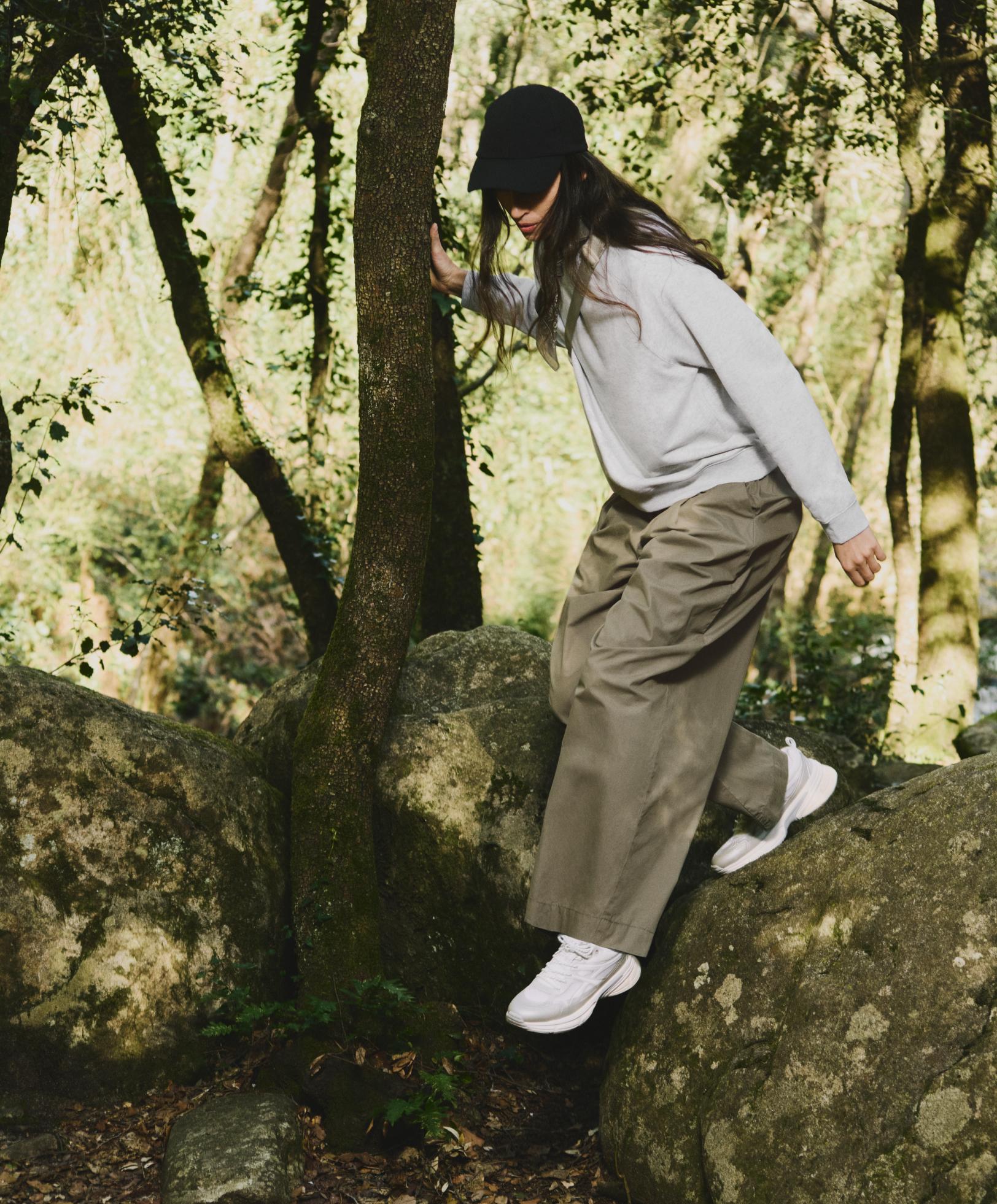 Pleated 100% cotton tapered trousers