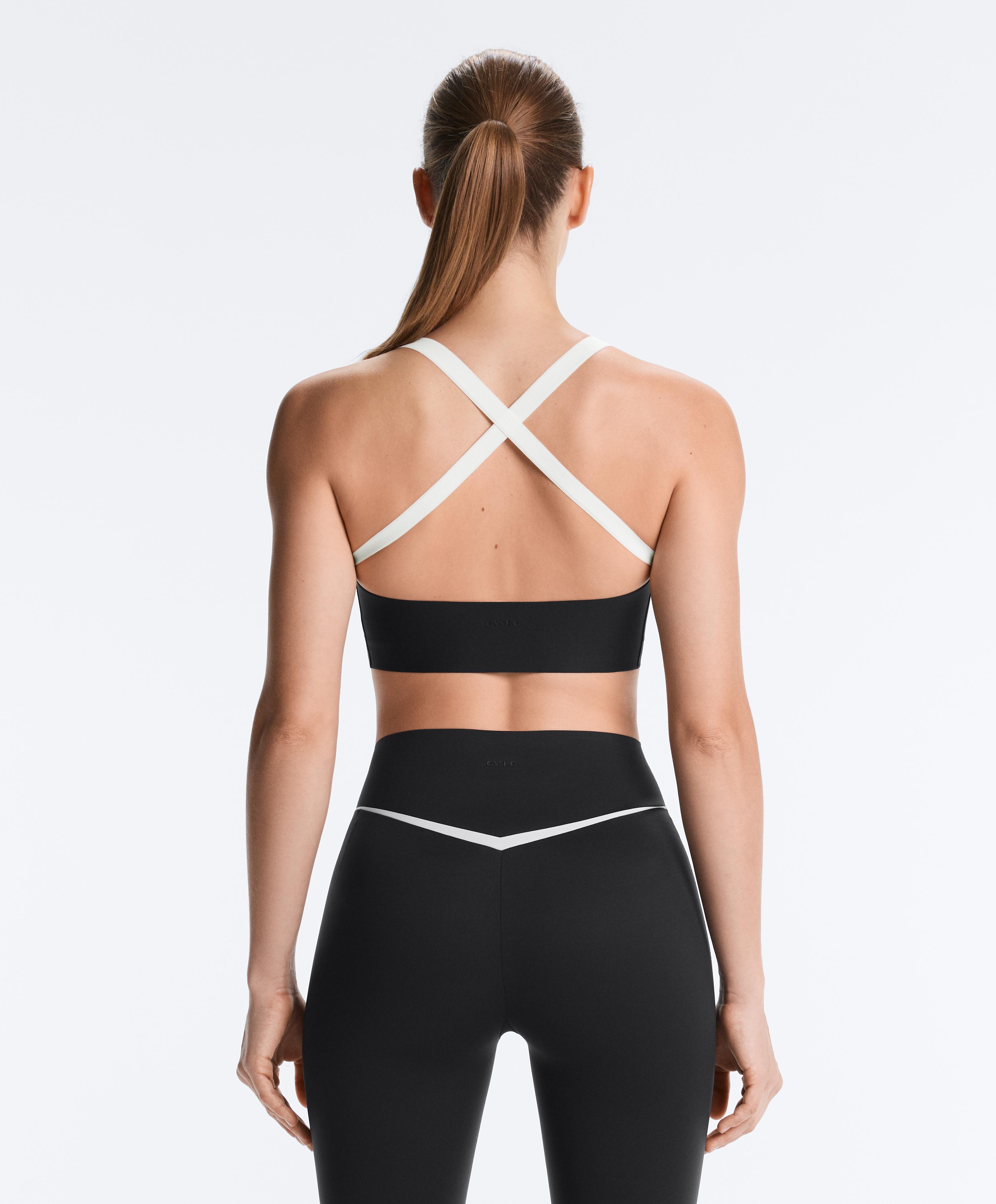 Perfect-adapt medium-support contrast sports bra — BLACK