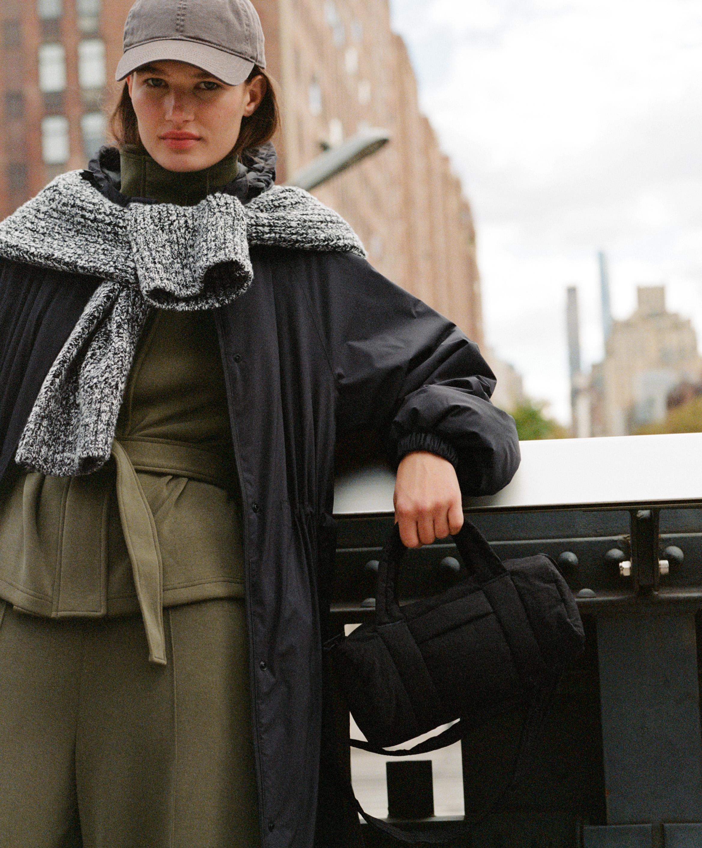 Mütze aus 100 % Baumwolle mit ausgeblichenem Effekt