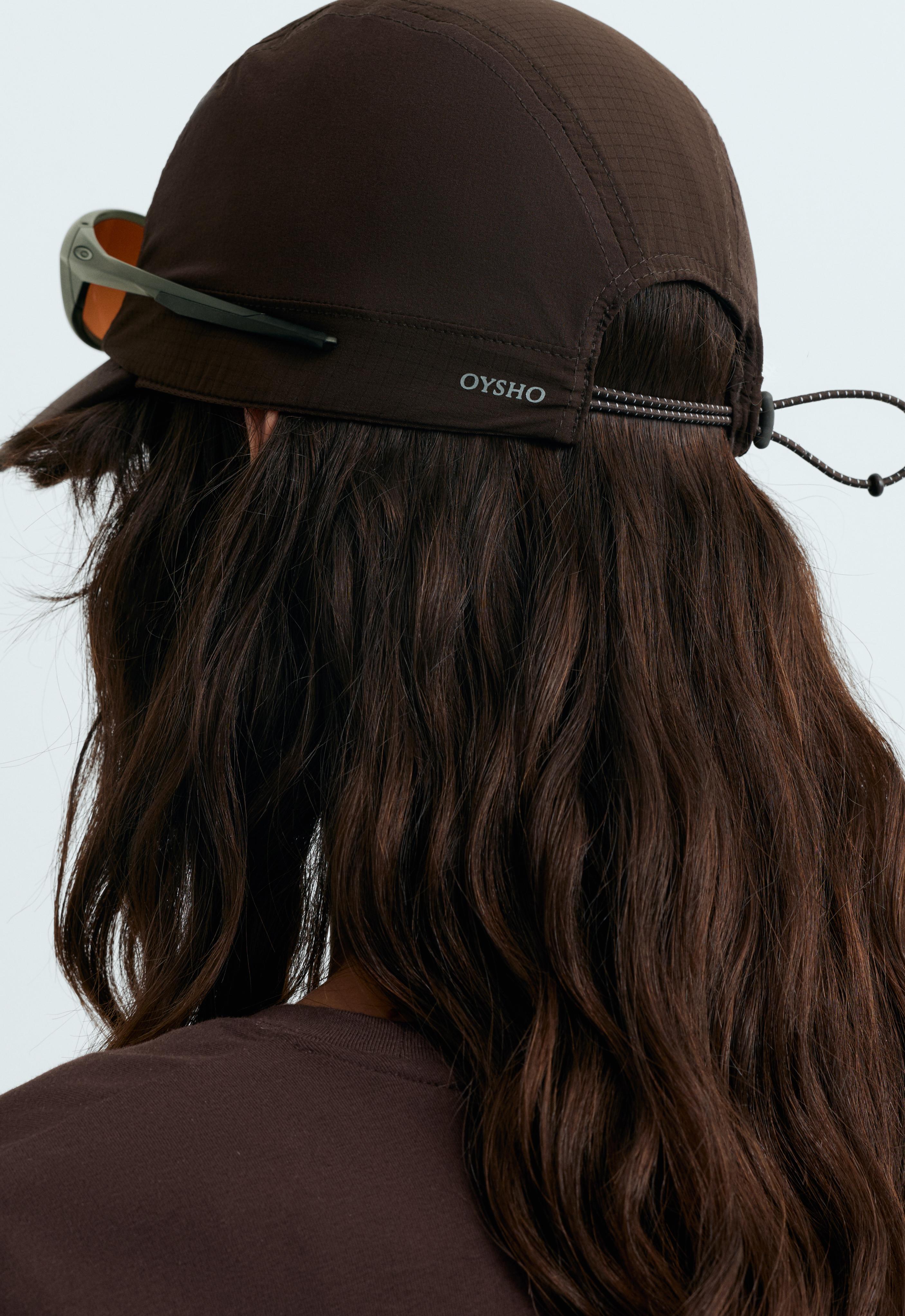 Sports cap — DARK BROWN