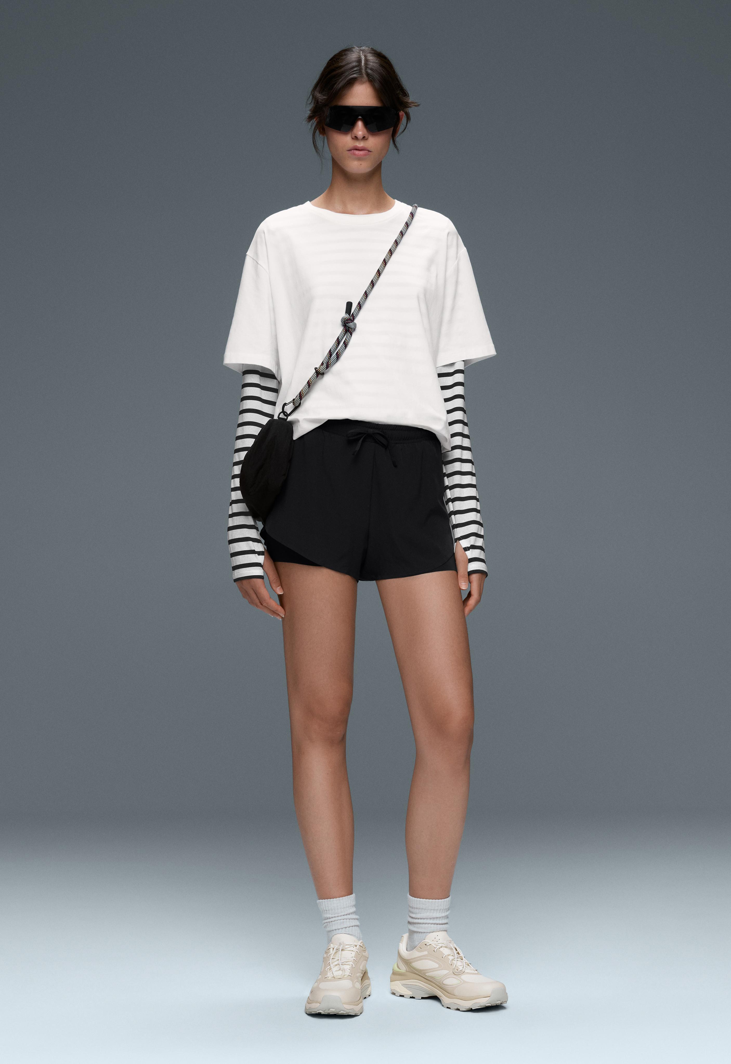 Short Light Touch mid rise 2-en-1
