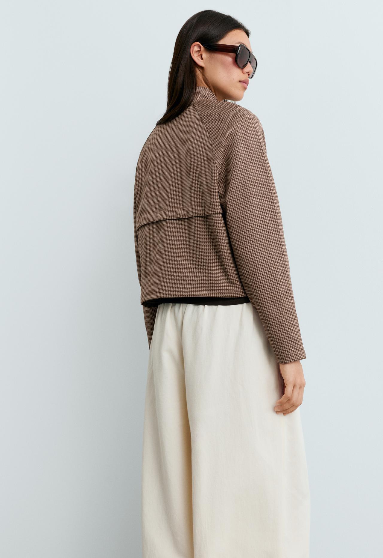 Boxy houndstooth neoprene-effect jacket — MID-CAMEL
