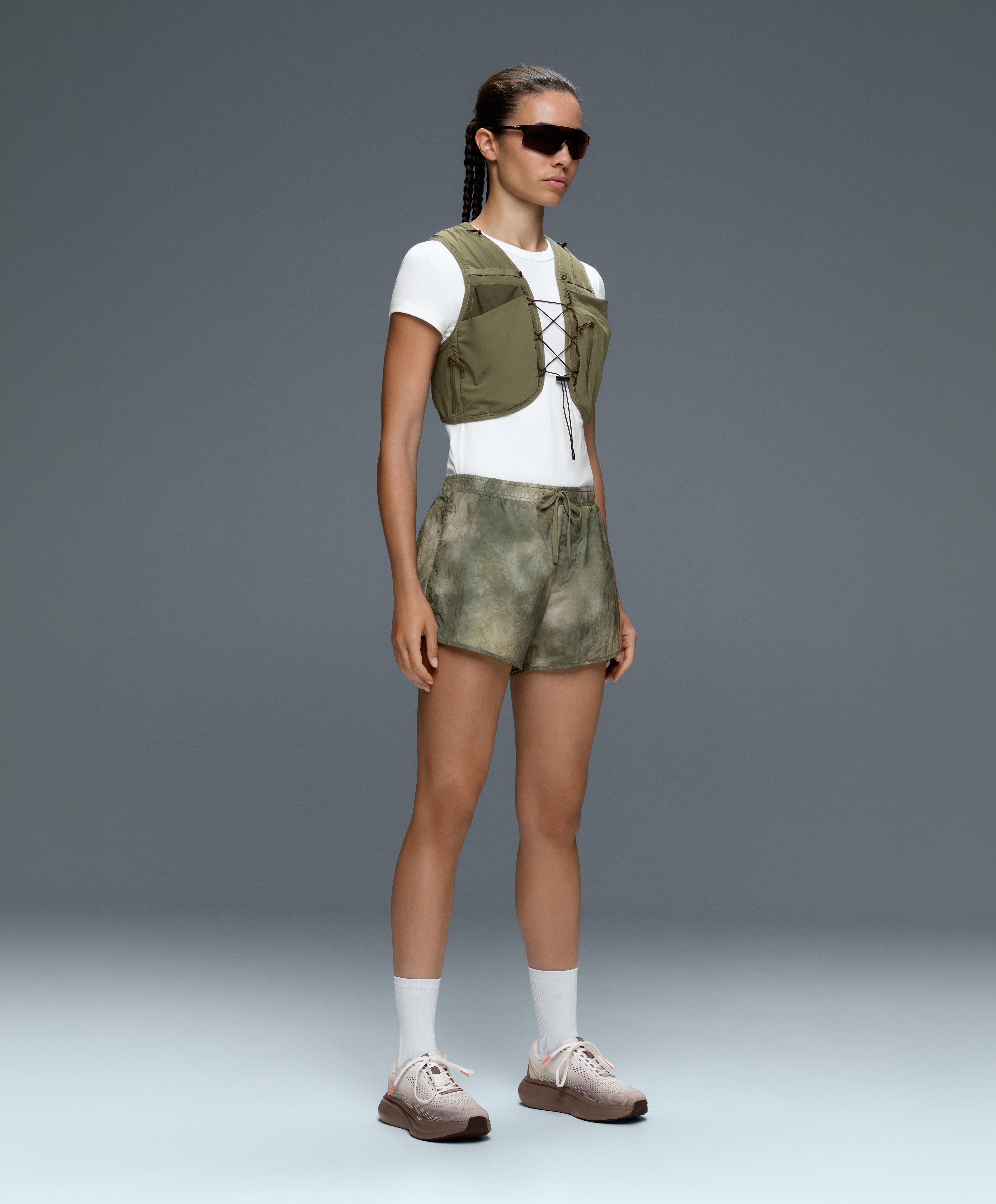 Printed mid rise 2-in-1 technical shorts — KHAKI