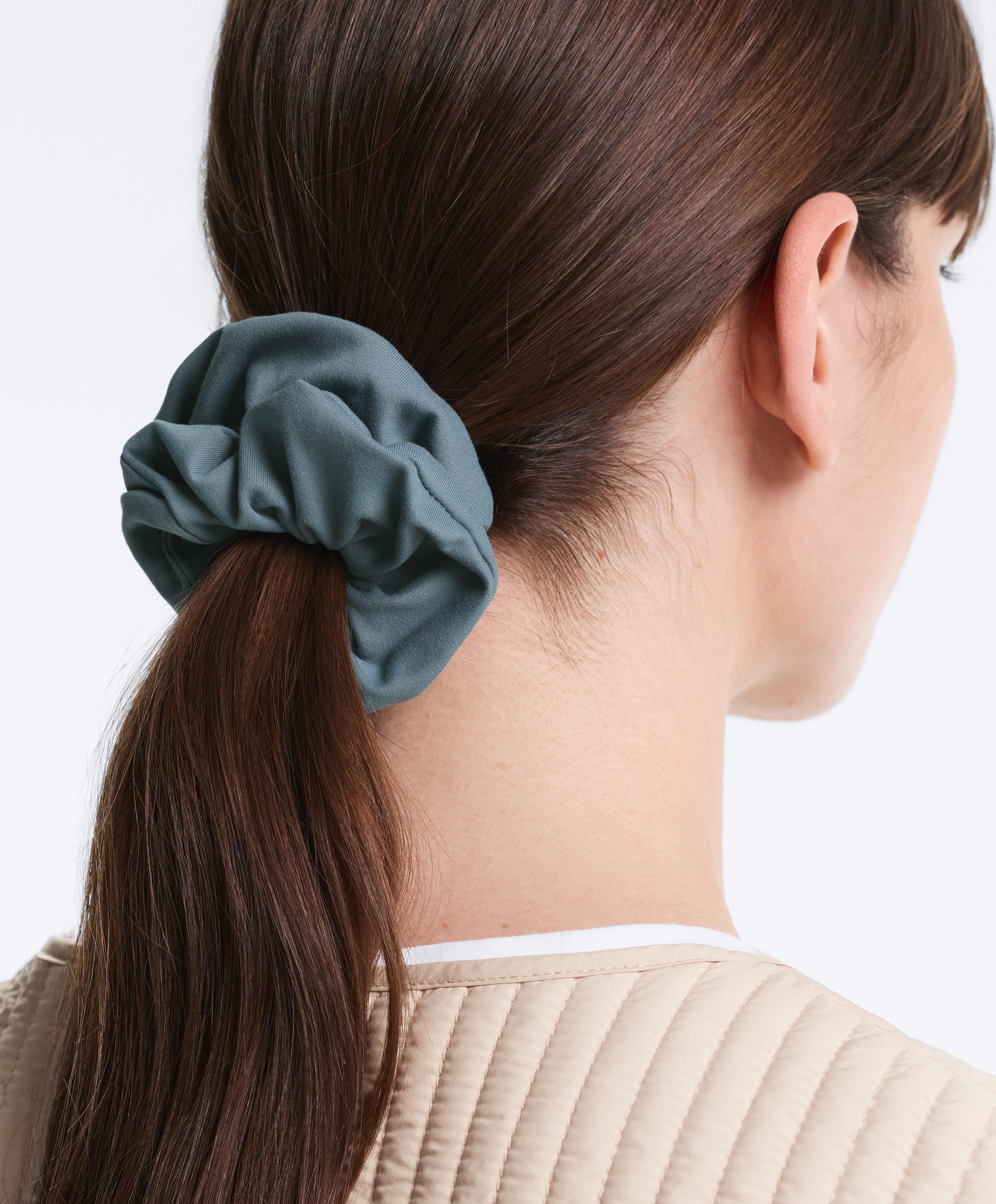 2 large hair scrunchies 2 large hair scrunchies