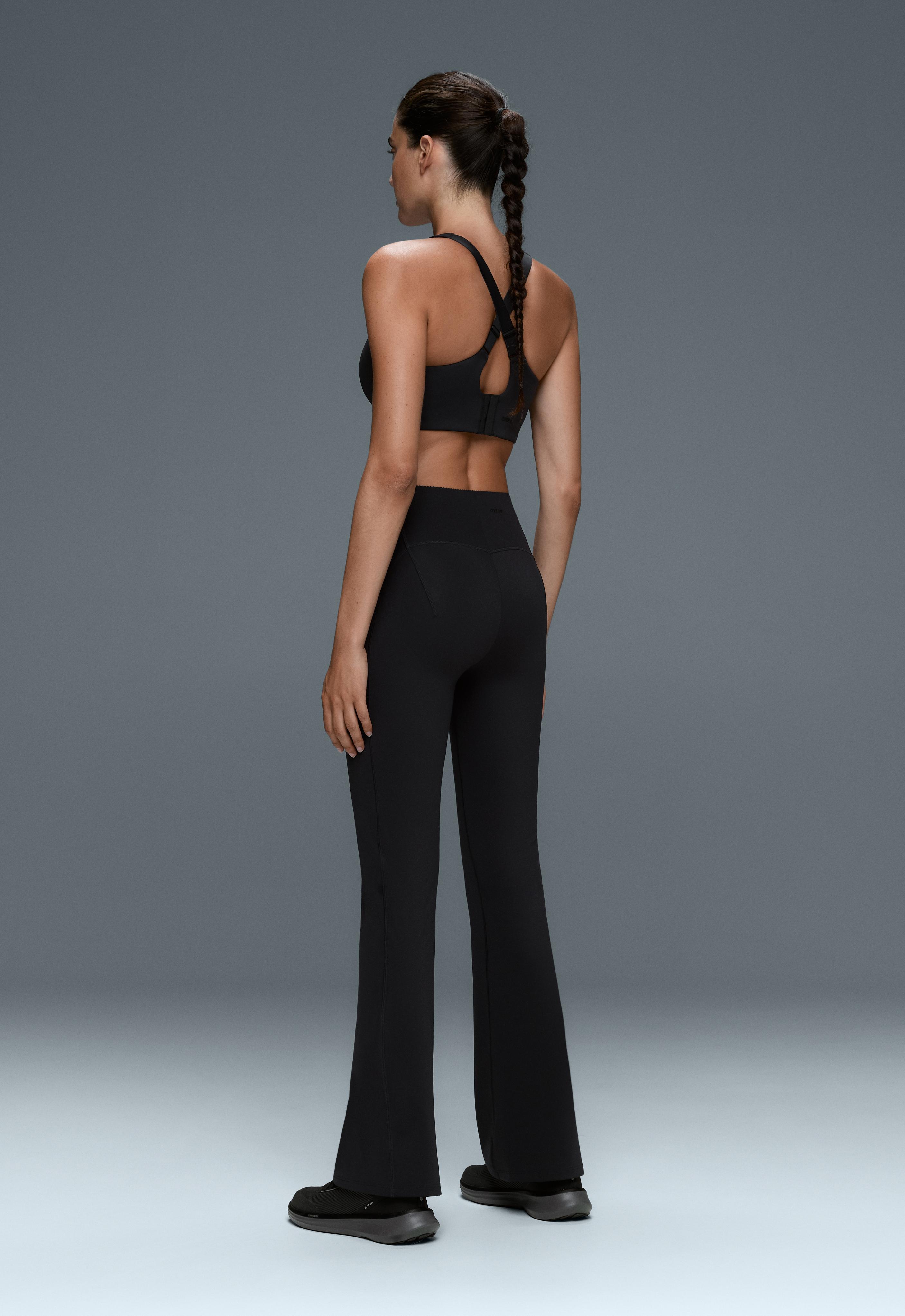 Black compressive raise-up flare total look