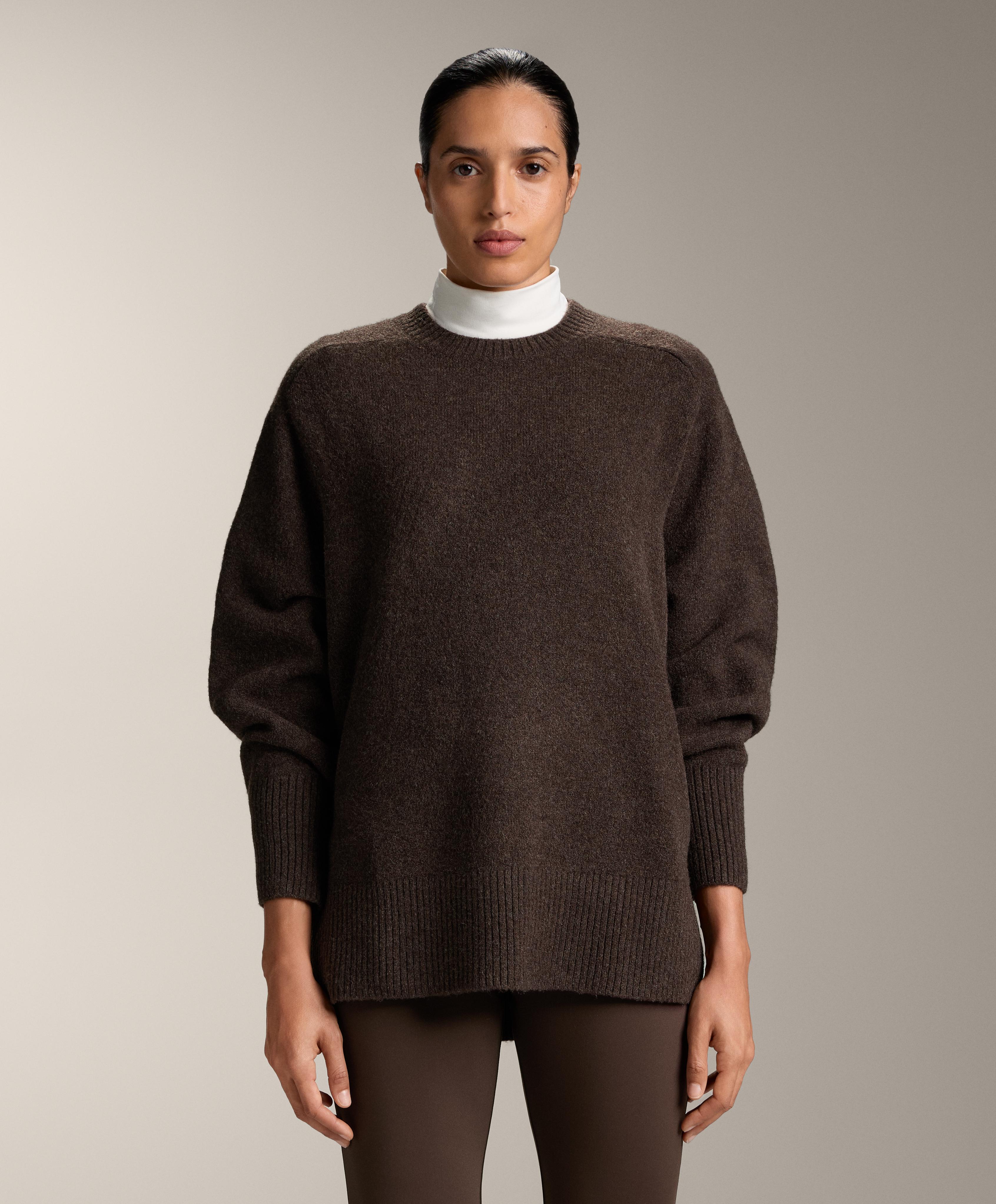 Soft knit crew neck jumper — BROWN