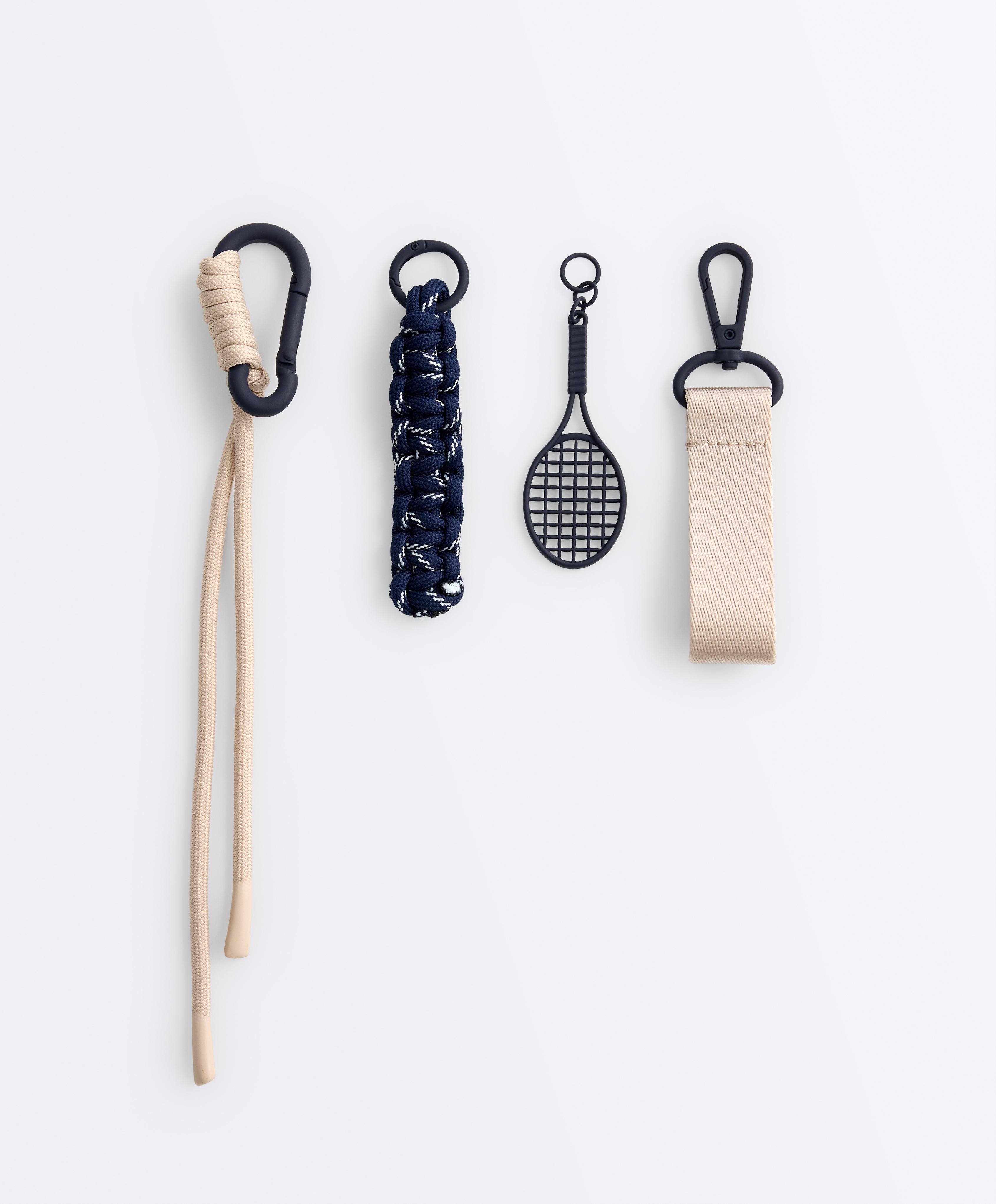 Zawieszka typu charm rakieta