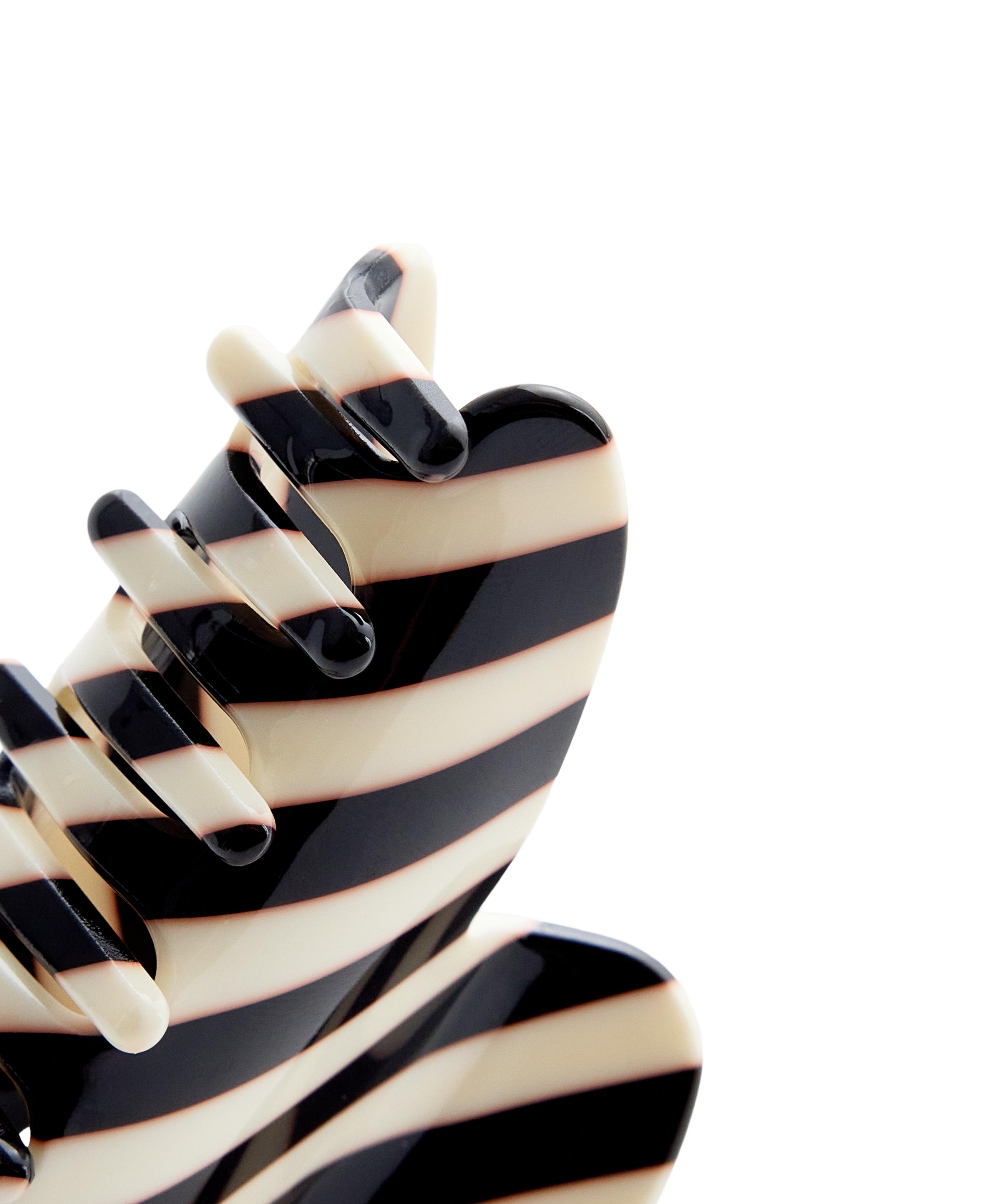 Large striped hair claw — PALE CANDY