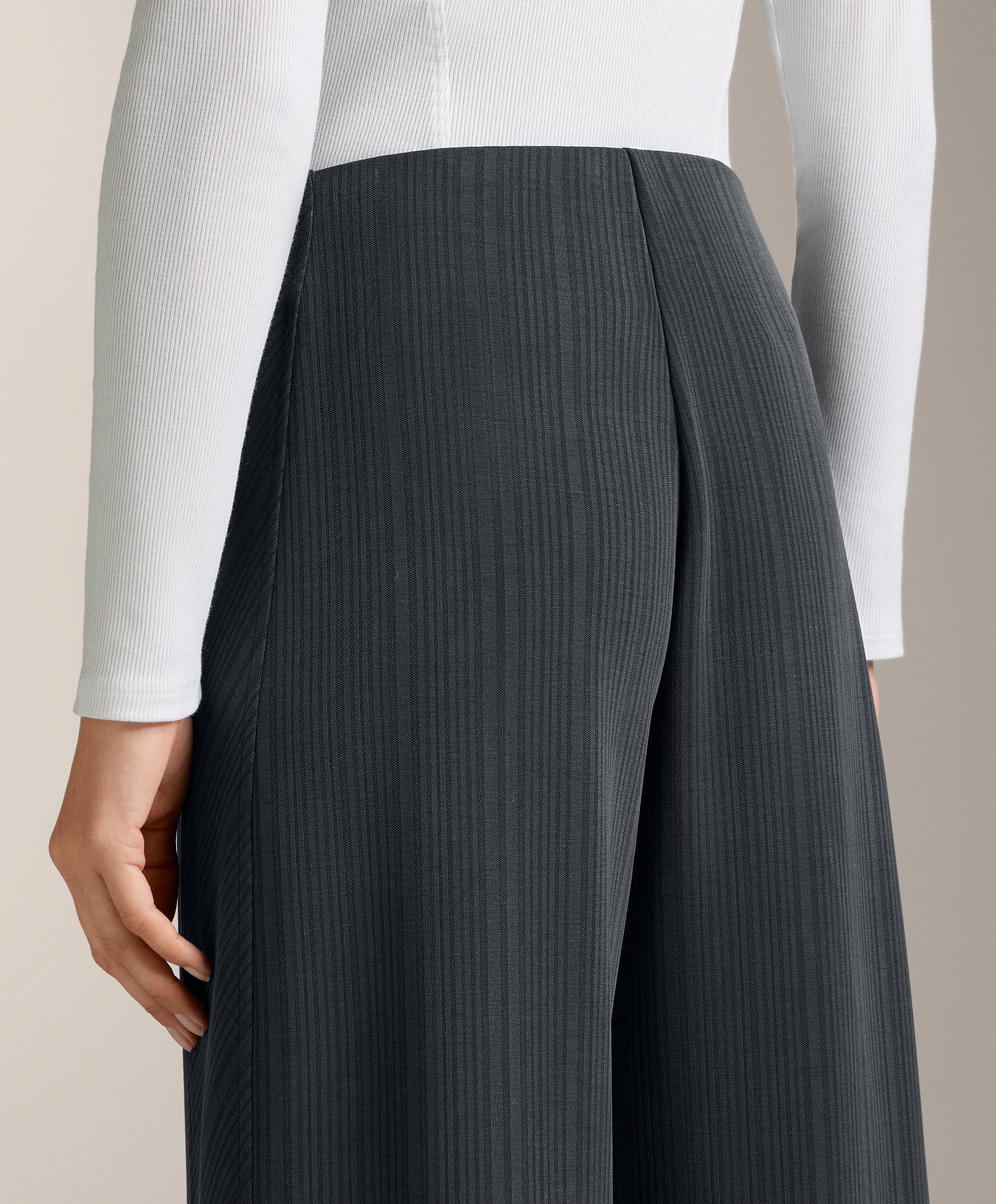 Pantalón raya asimétrica con modal Pantalón raya asimétrica con modal