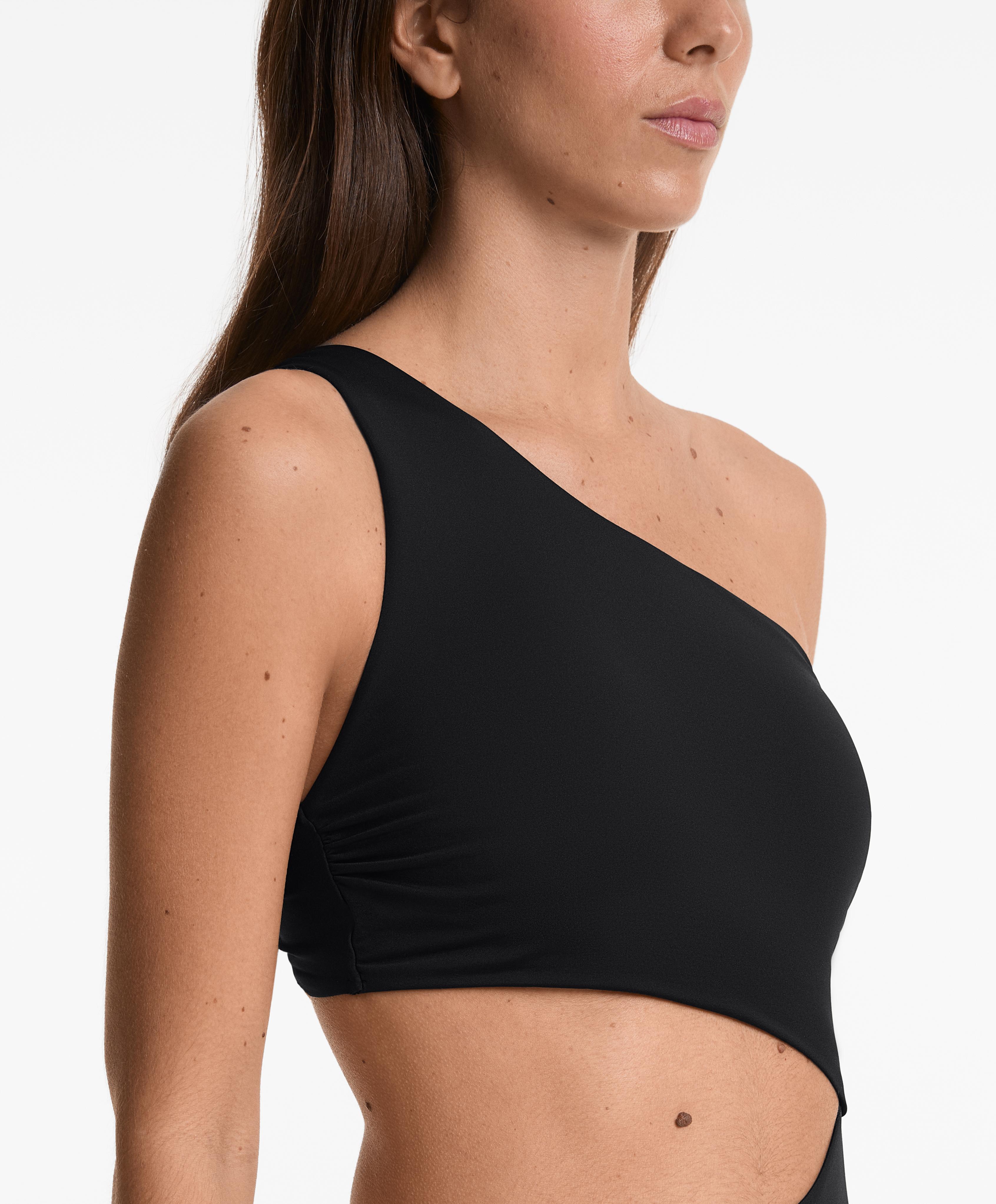 تريكيني غير متماثل - تنزيلات تريكيني غير متماثل - تنزيلات