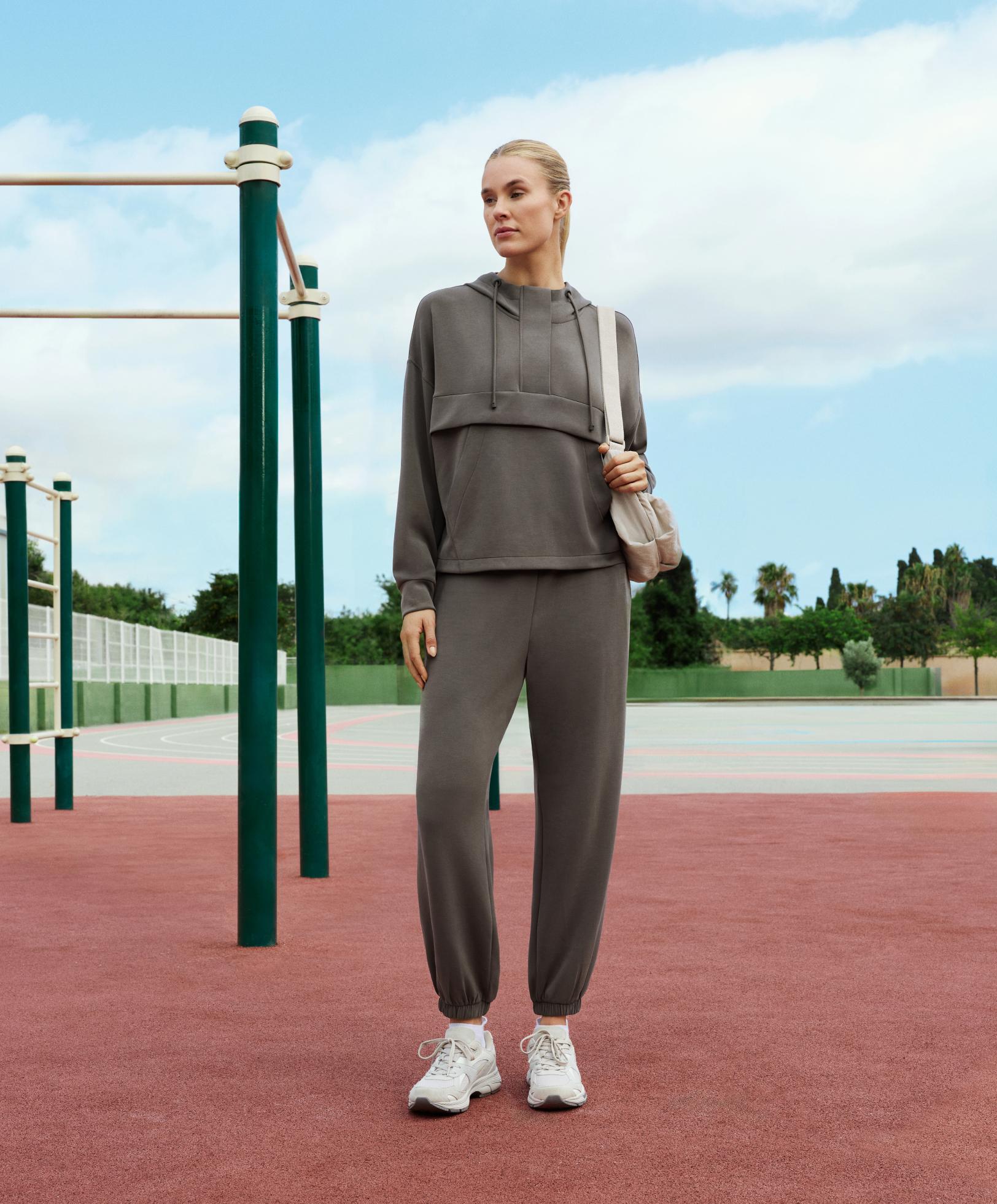 Sweat avec modal au toucher doux à zip