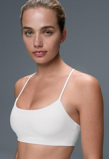 Low-support Comfortlux sports bra with crossover straps — WHITE  4