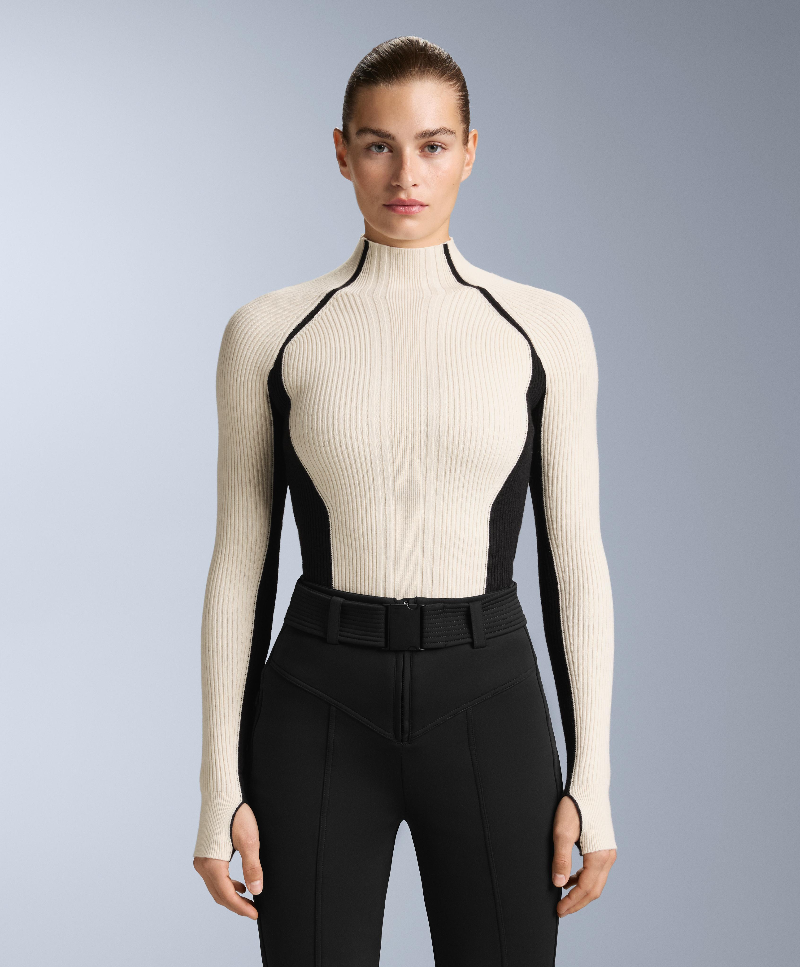 Contrast rib knit base layer T-shirt Contrast rib knit base layer T-shirt