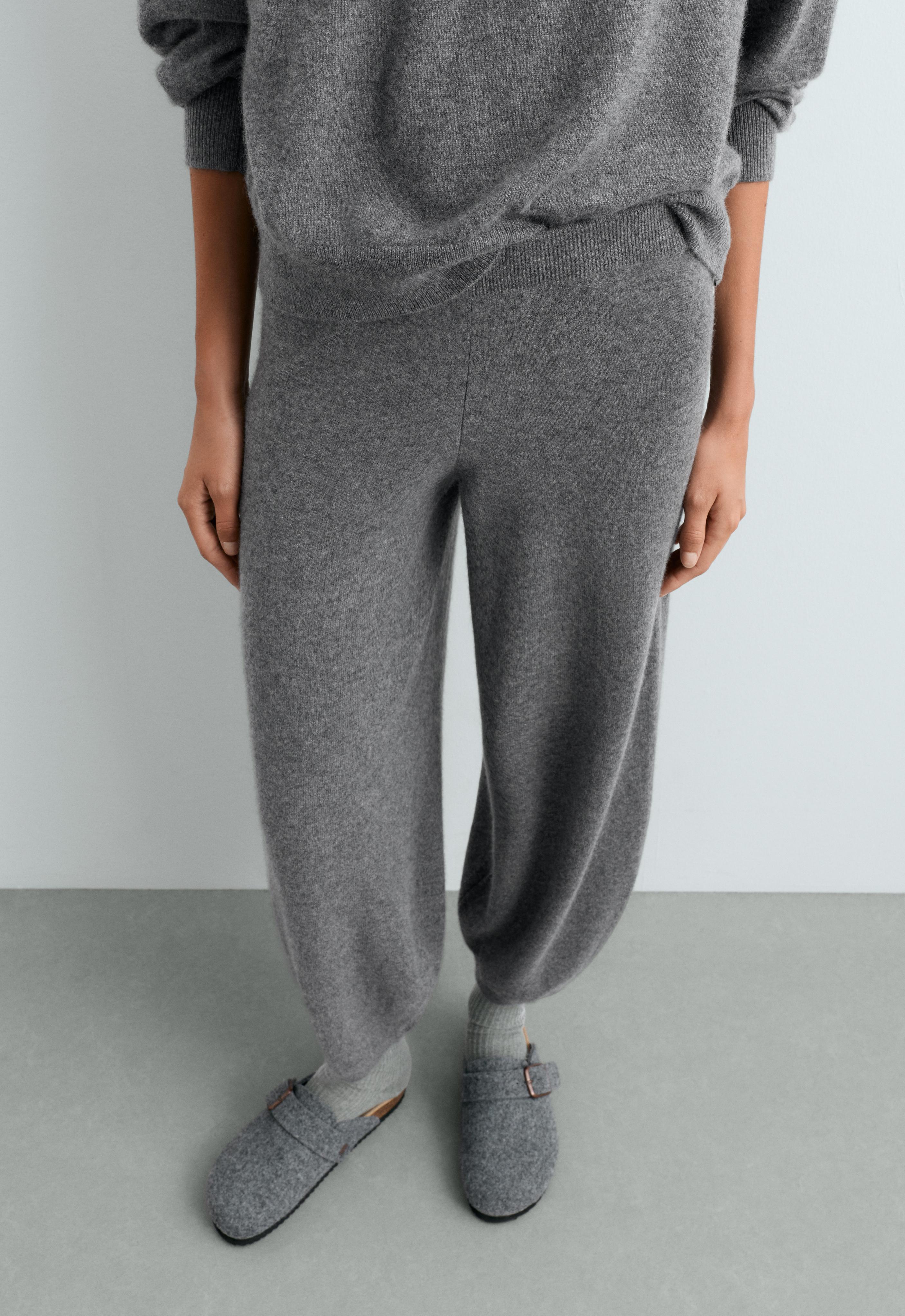 Cocoon-Strickhose aus 100 % Kaschmir Cocoon-Strickhose aus 100 % Kaschmir