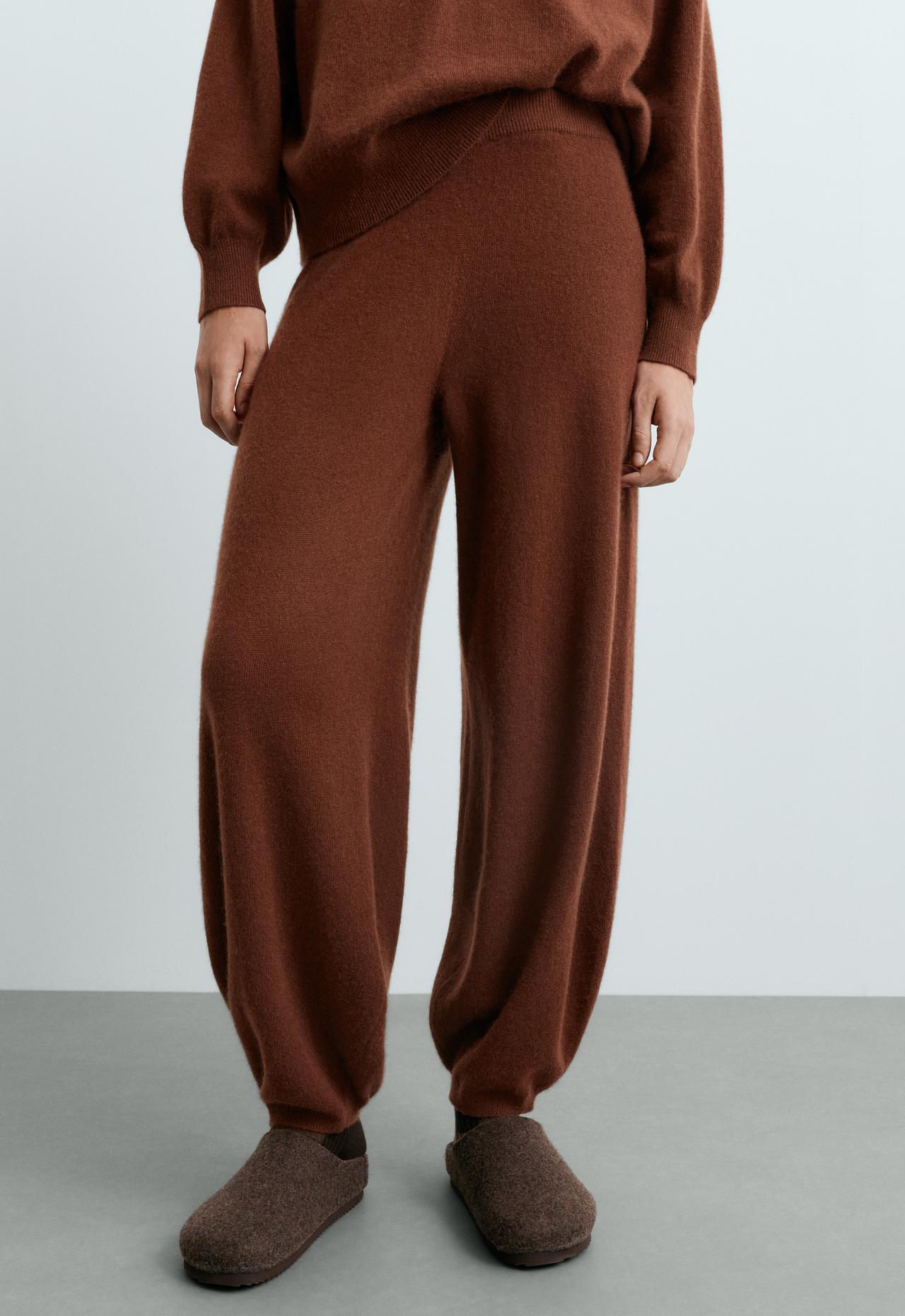 100% cashmere balloon knit trousers — CHOCOLATE