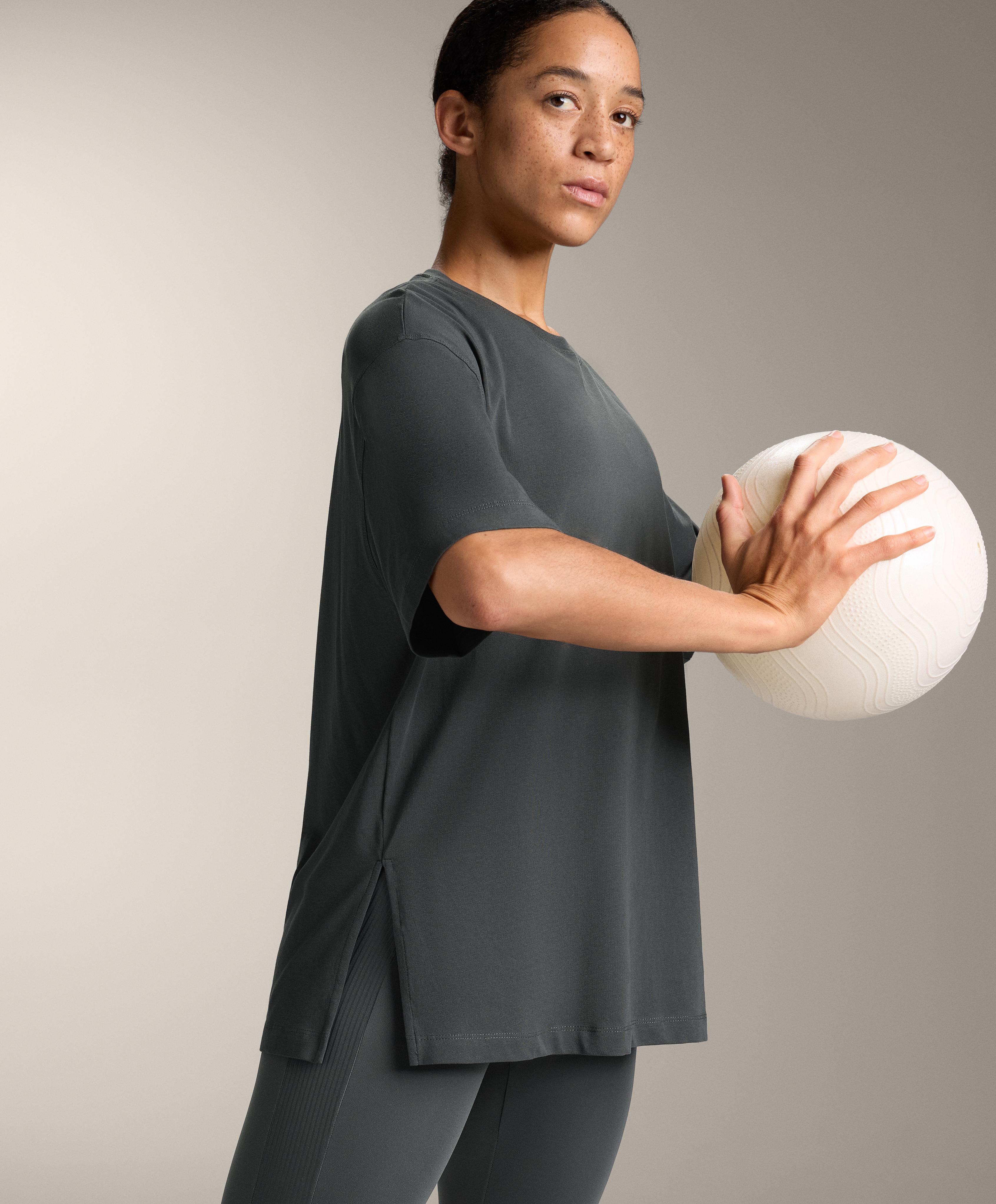 Short sleeve cotton blend T-shirt