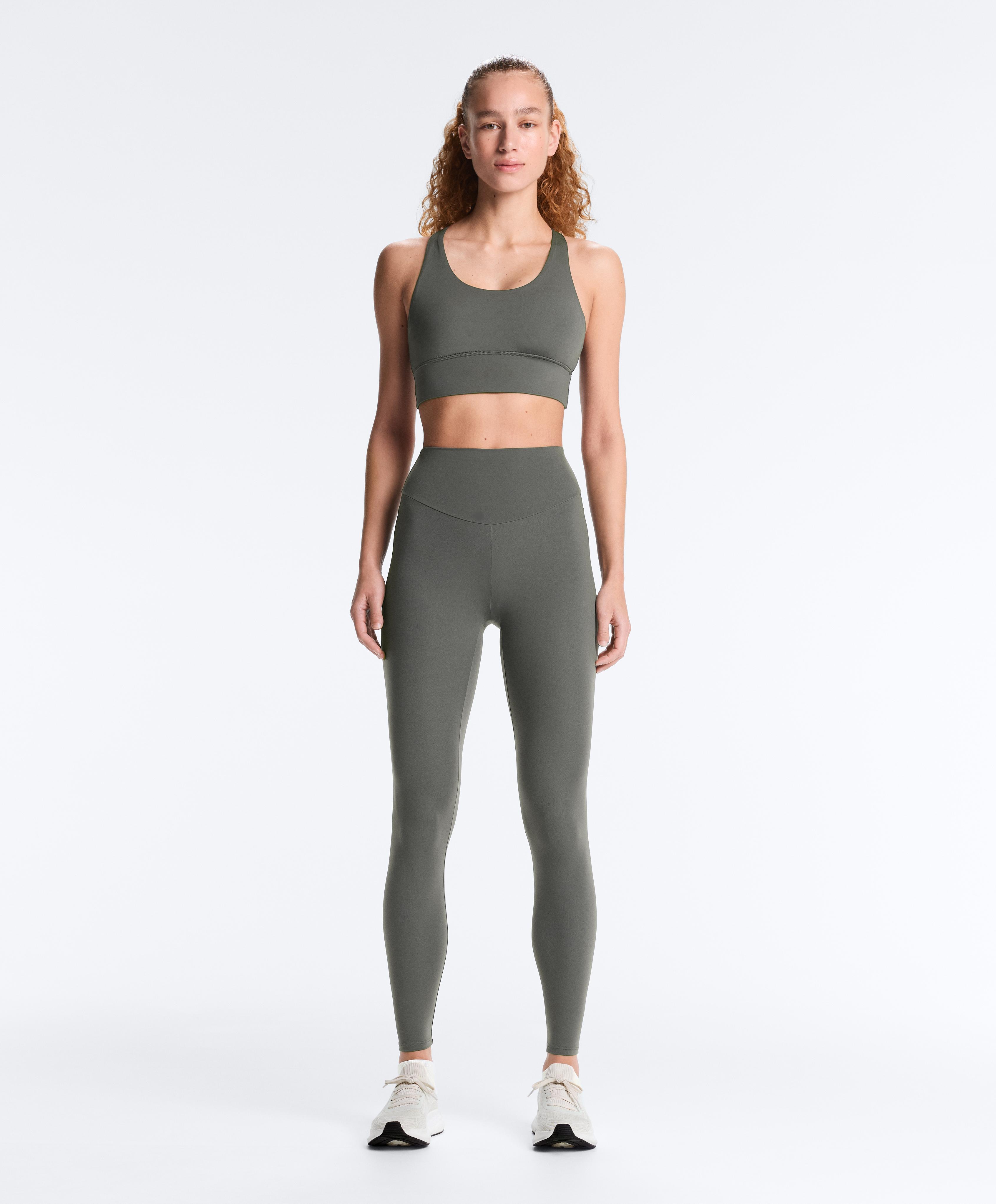 Medium-support Comfortlux sports bra with cups — DARK ANTHRACITE