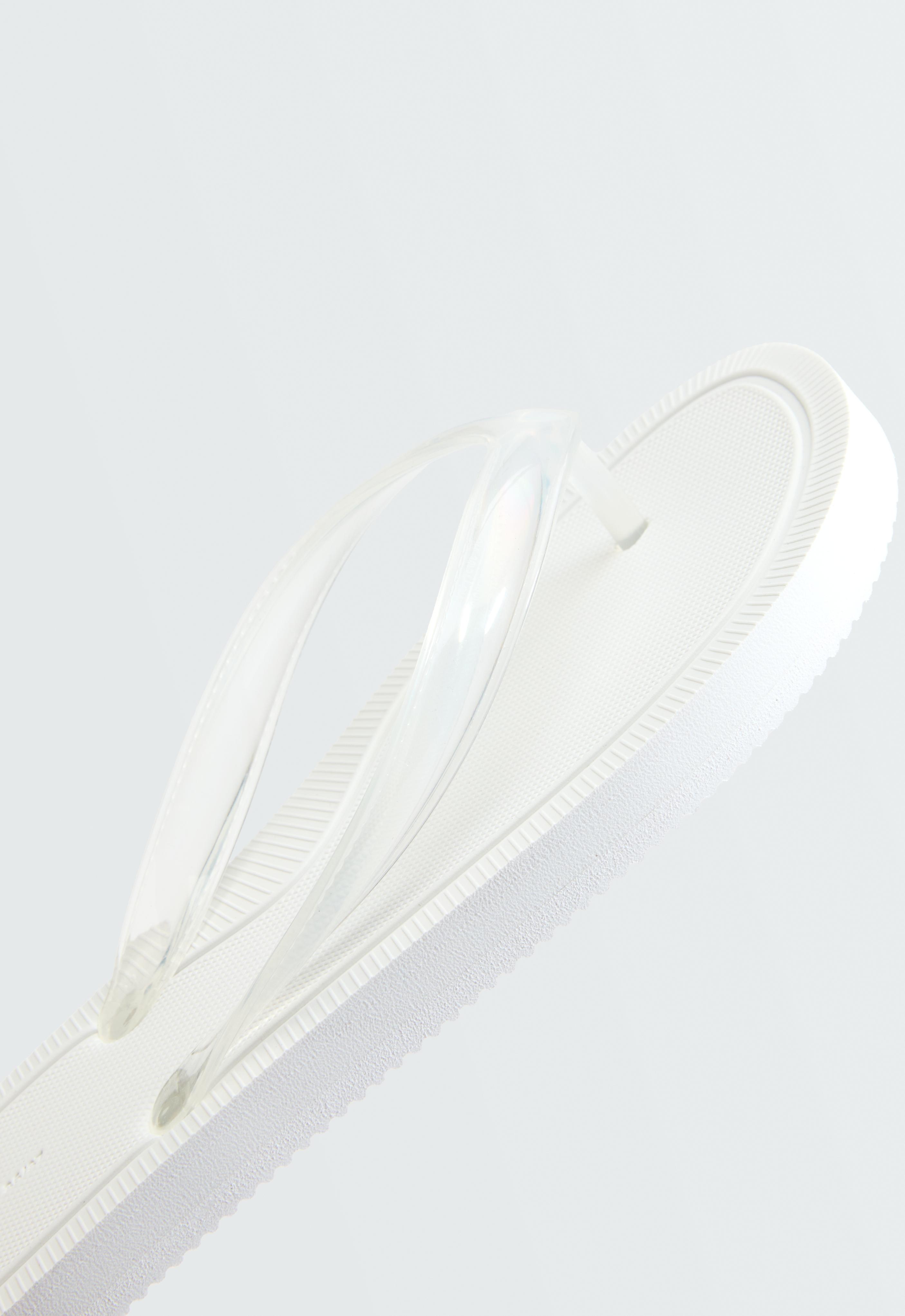 Textured beach sandals — WHITE