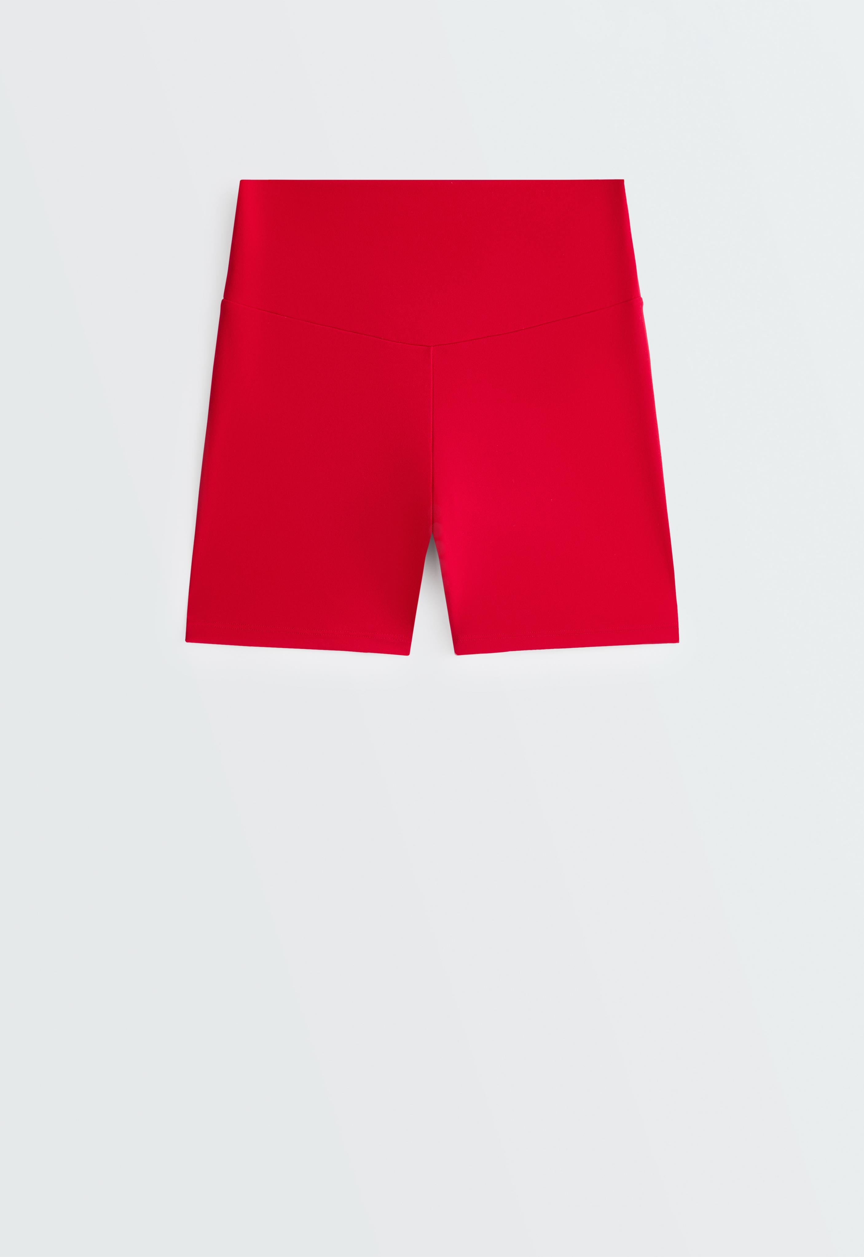 Comfortlux high-waisted 10cm hot pants — STRONG RED
