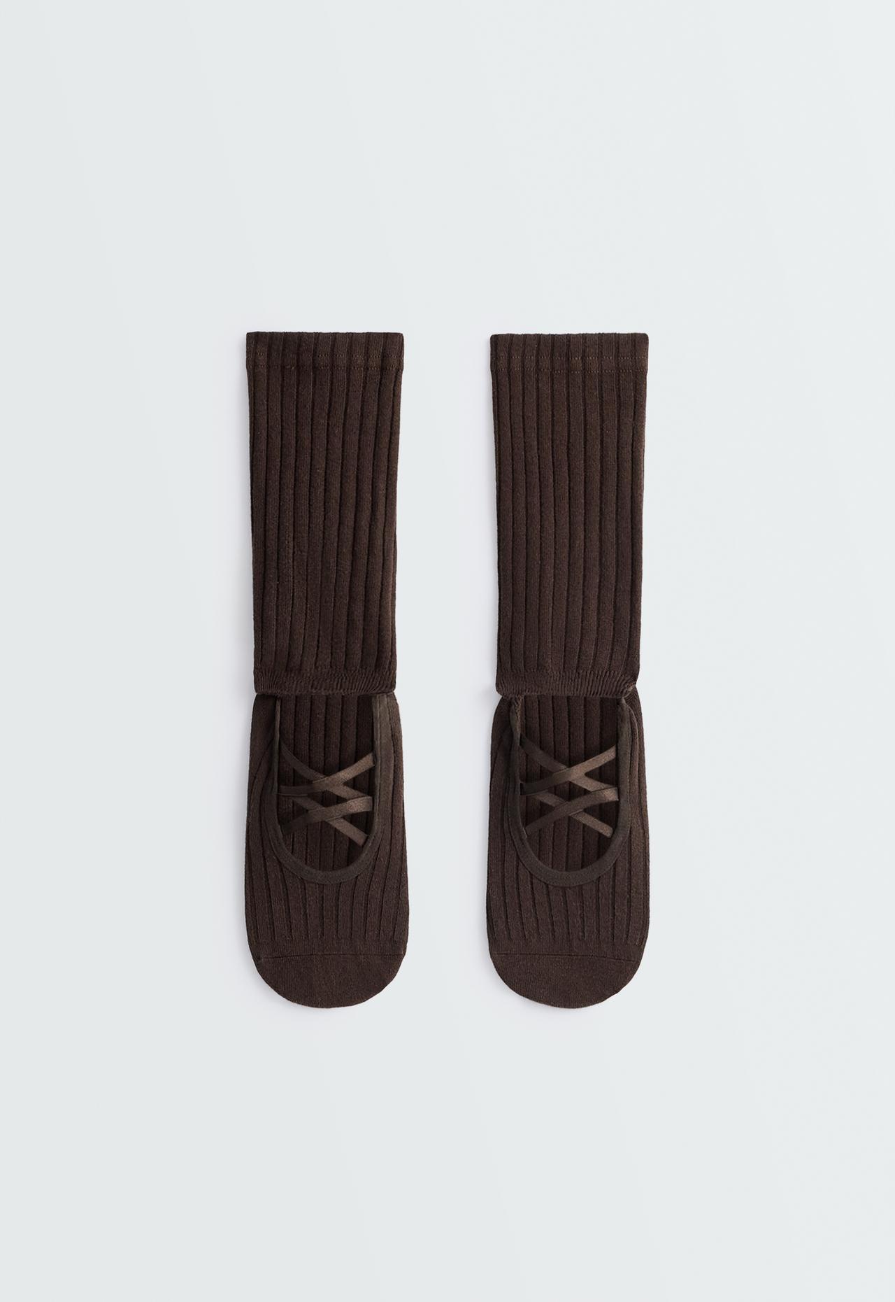 Long padded Classic yoga and Pilates sock, cotton blend with double straps — CHOCOLATE