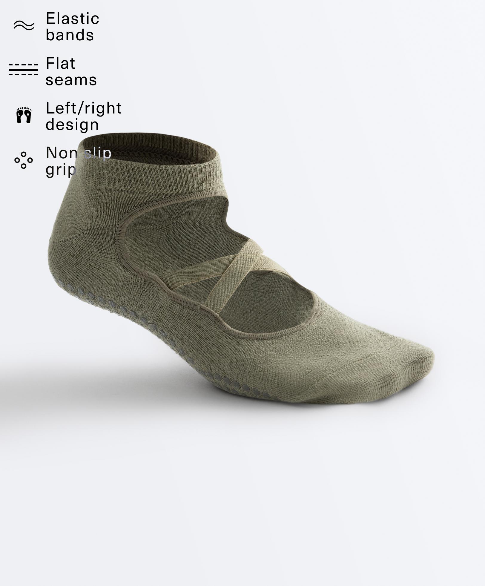 2 pairs of cotton blend sneaker yoga and Pilates socks with crossover straps — OLIVE