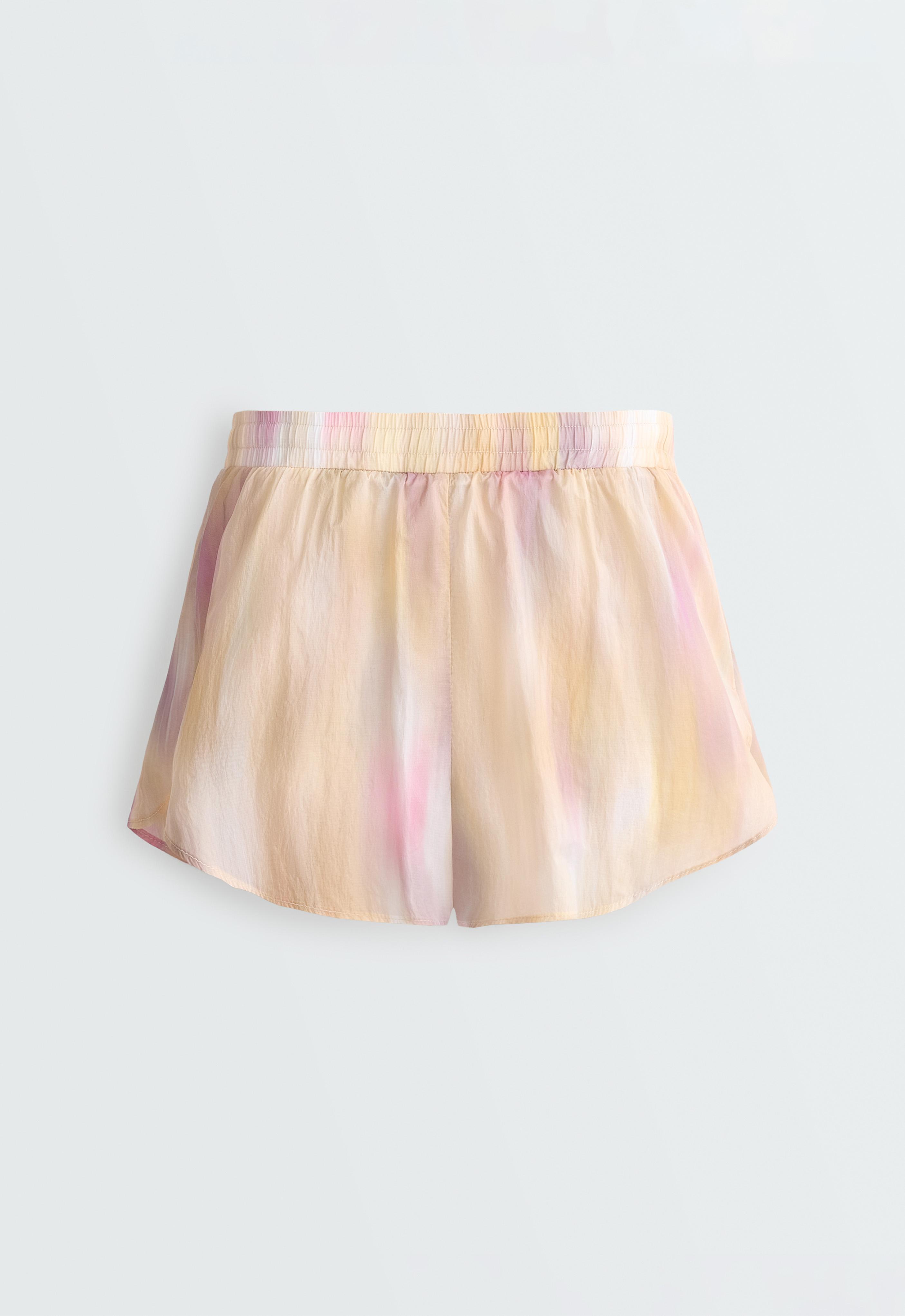 2-in-1 tie-dye mid rise technical shorts — VANILLA