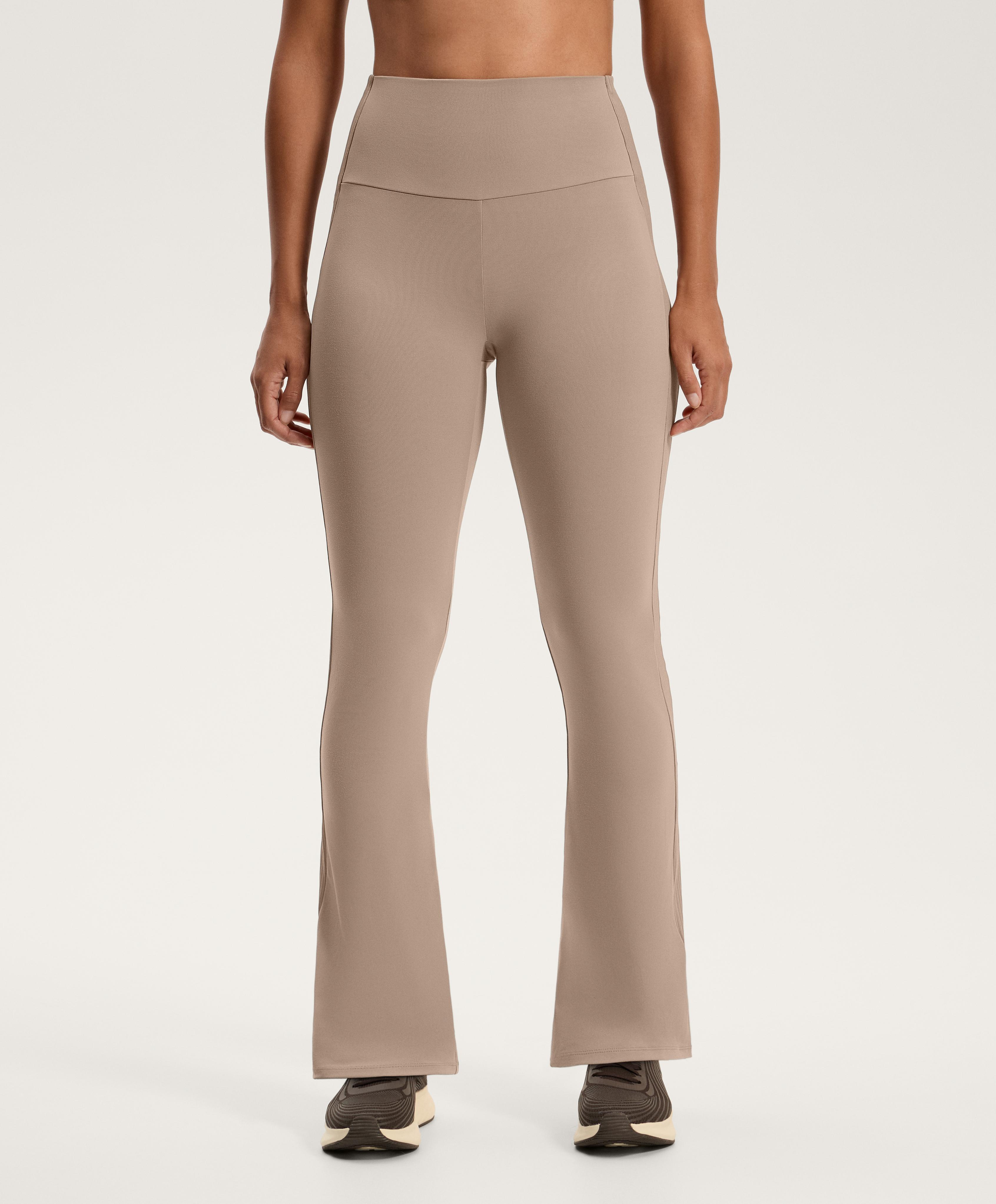 Παντελόνι flare high rise Comfortlux rib Παντελόνι flare high rise Comfortlux rib