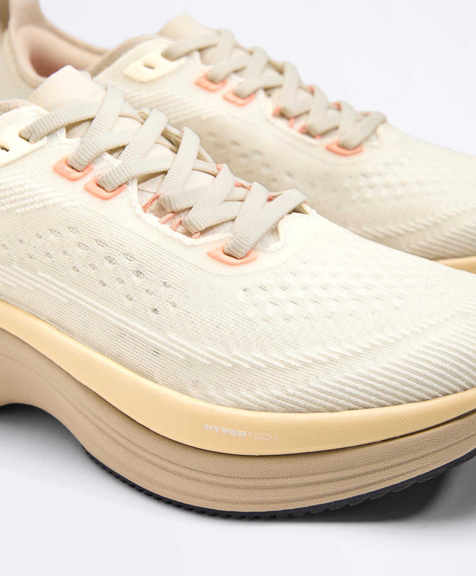 OY/PR 907 Running Trainers — PEACH