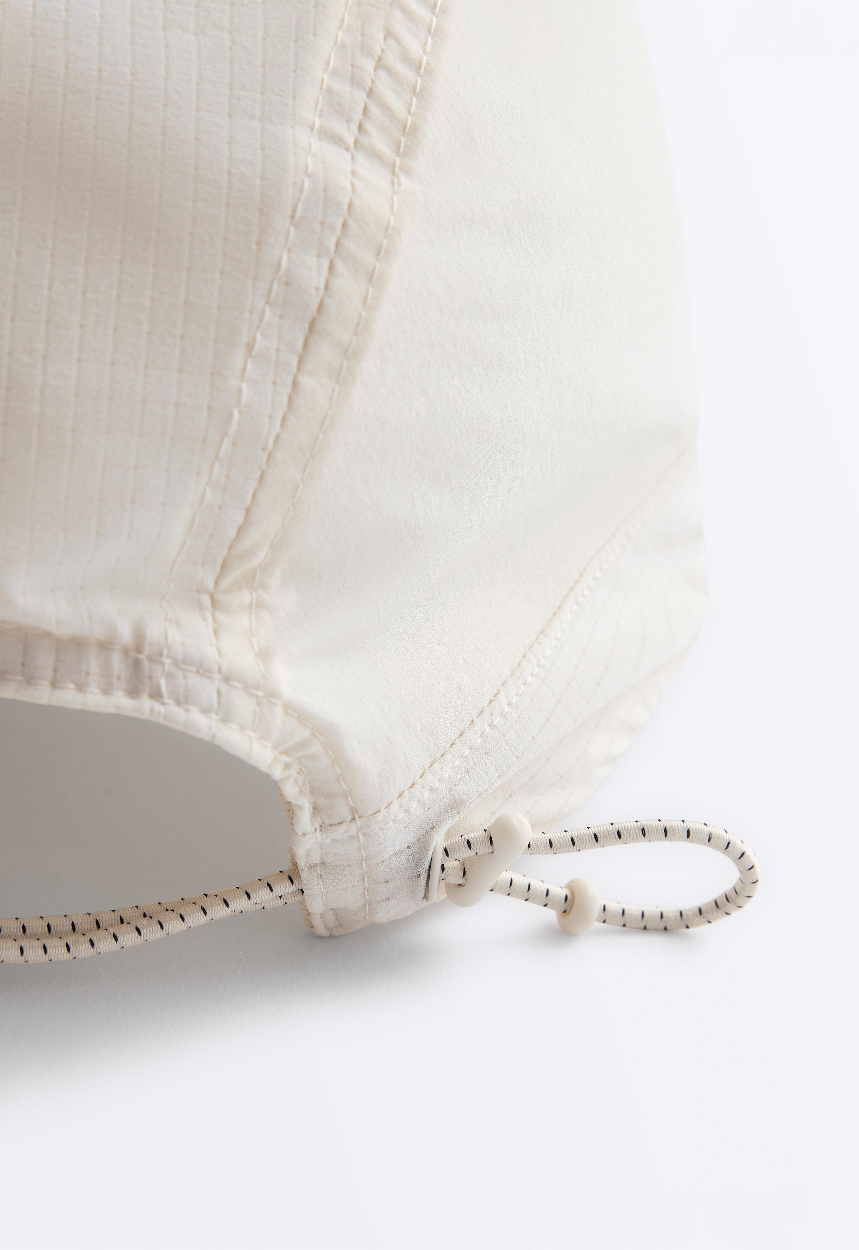 Sports cap — SAND