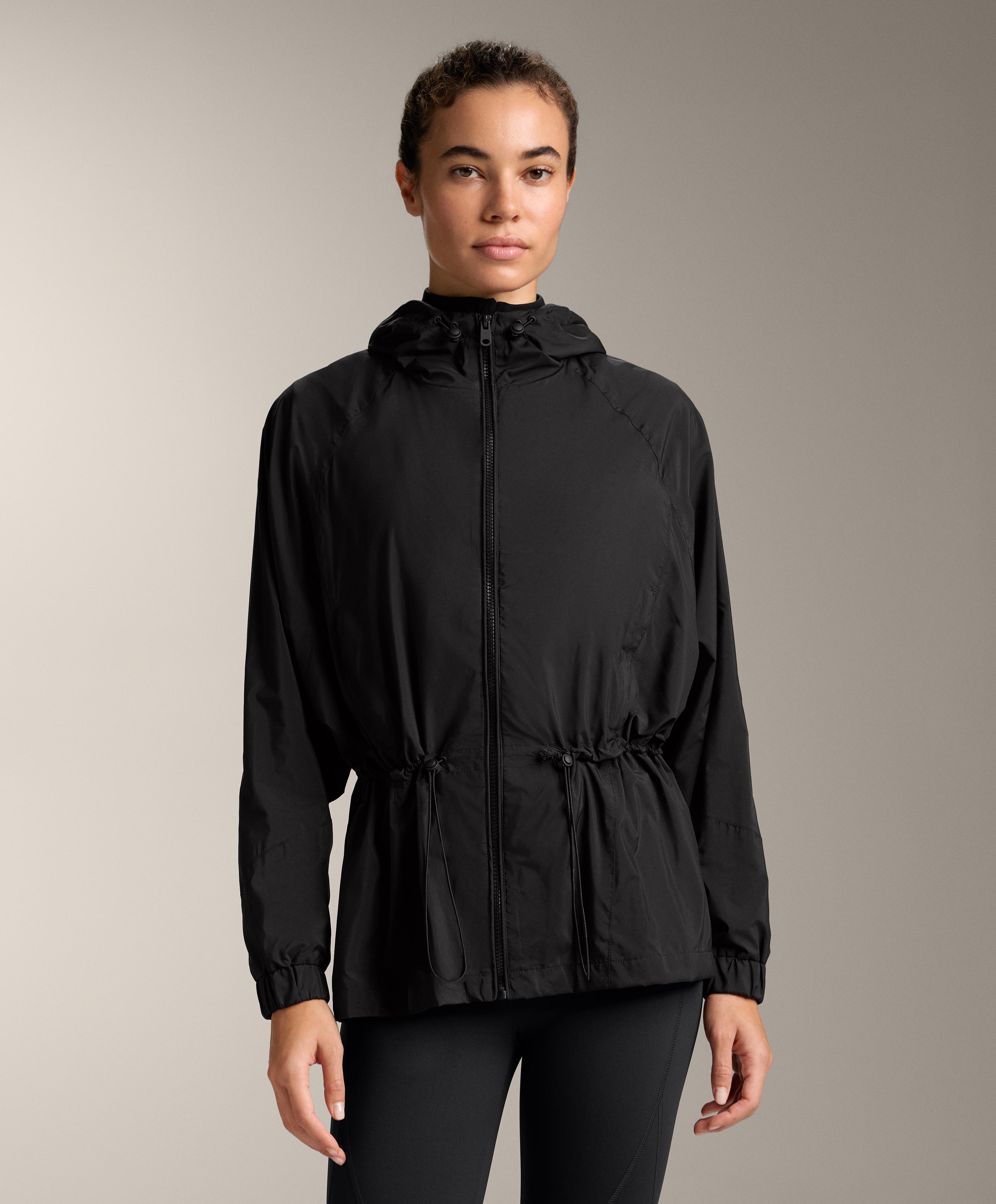 Long water-repellent windbreaker