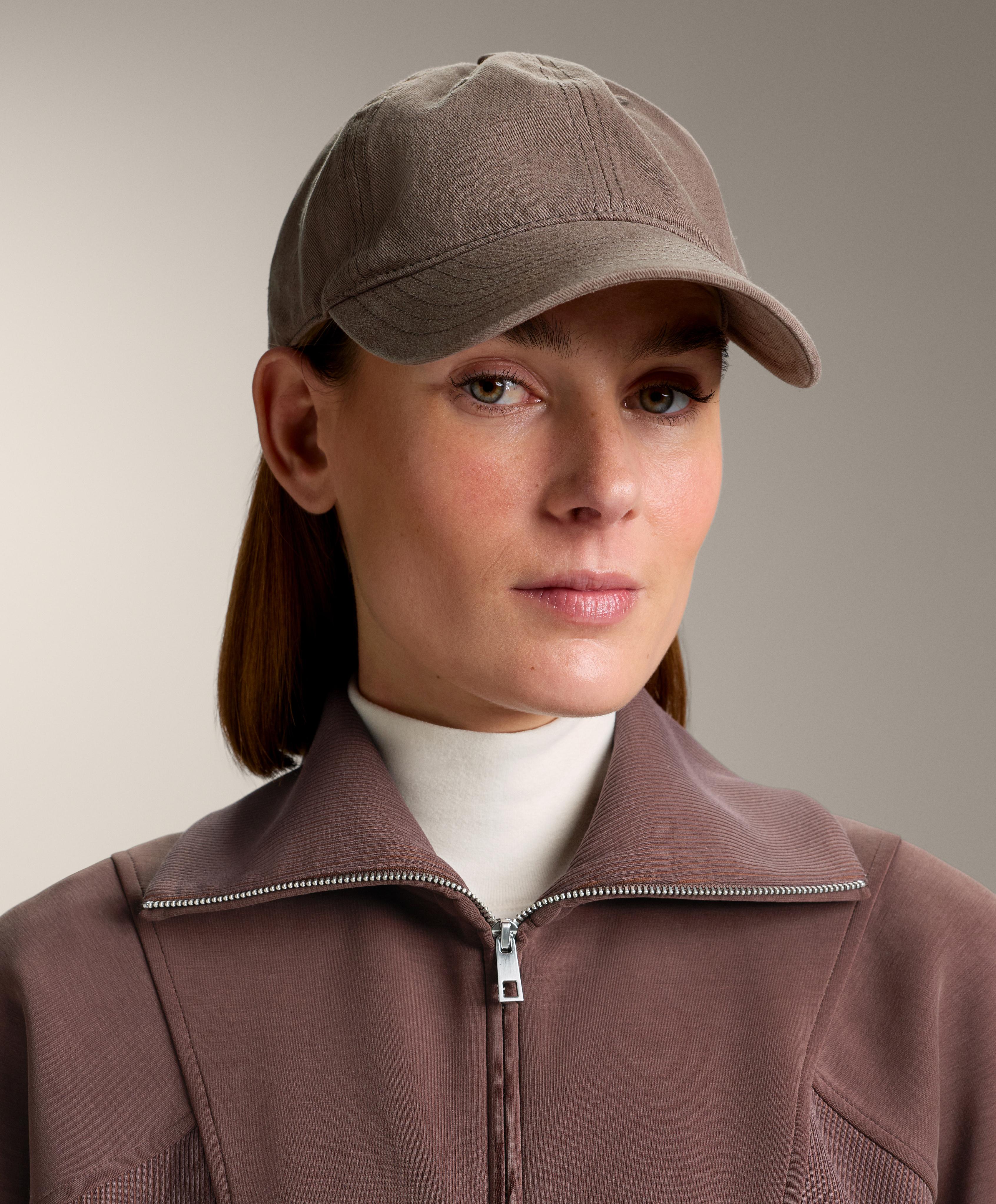 Washed-effect 100% cotton cap — BROWN