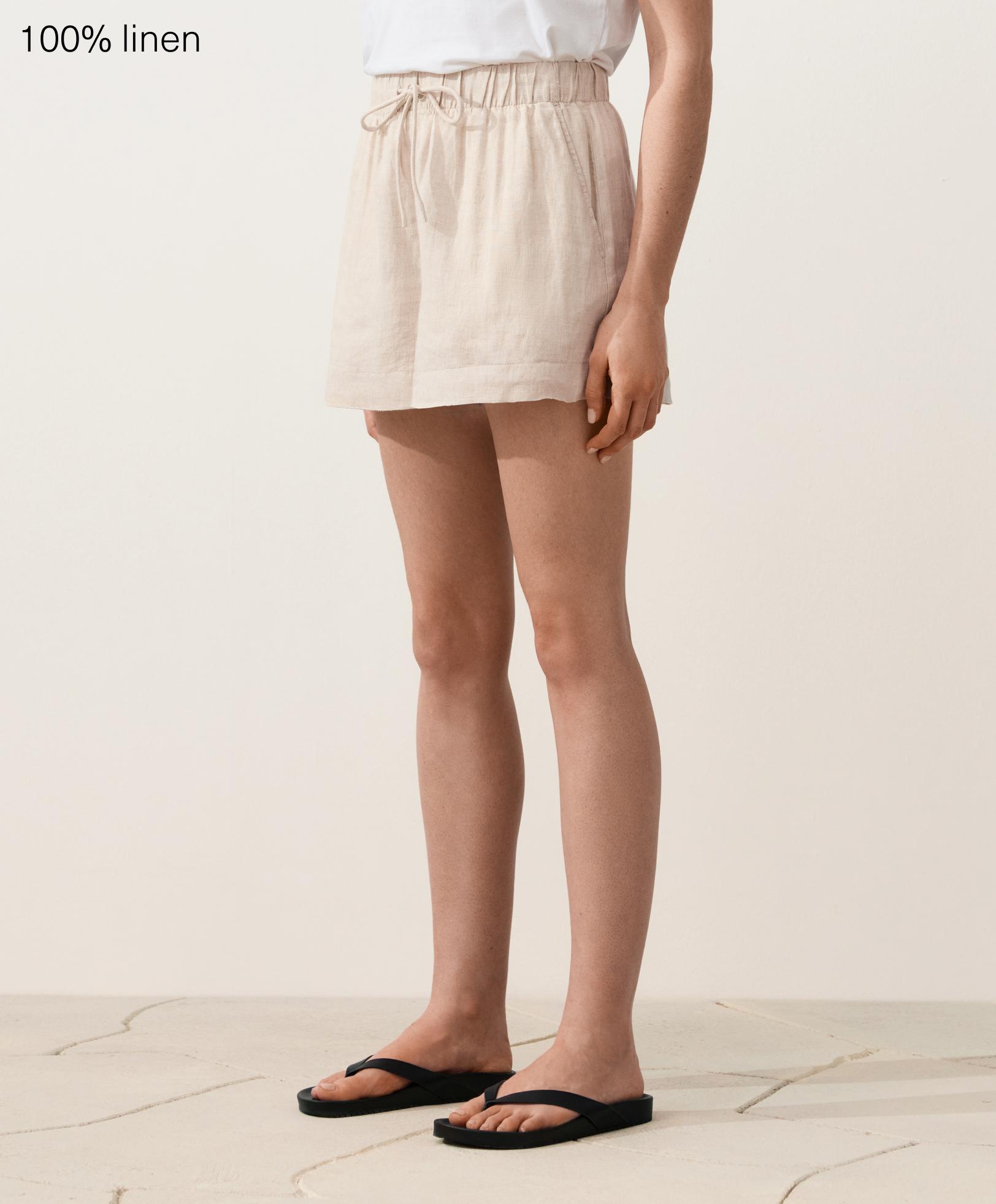 100% linen mid-rise shorts 100% linen mid-rise shorts